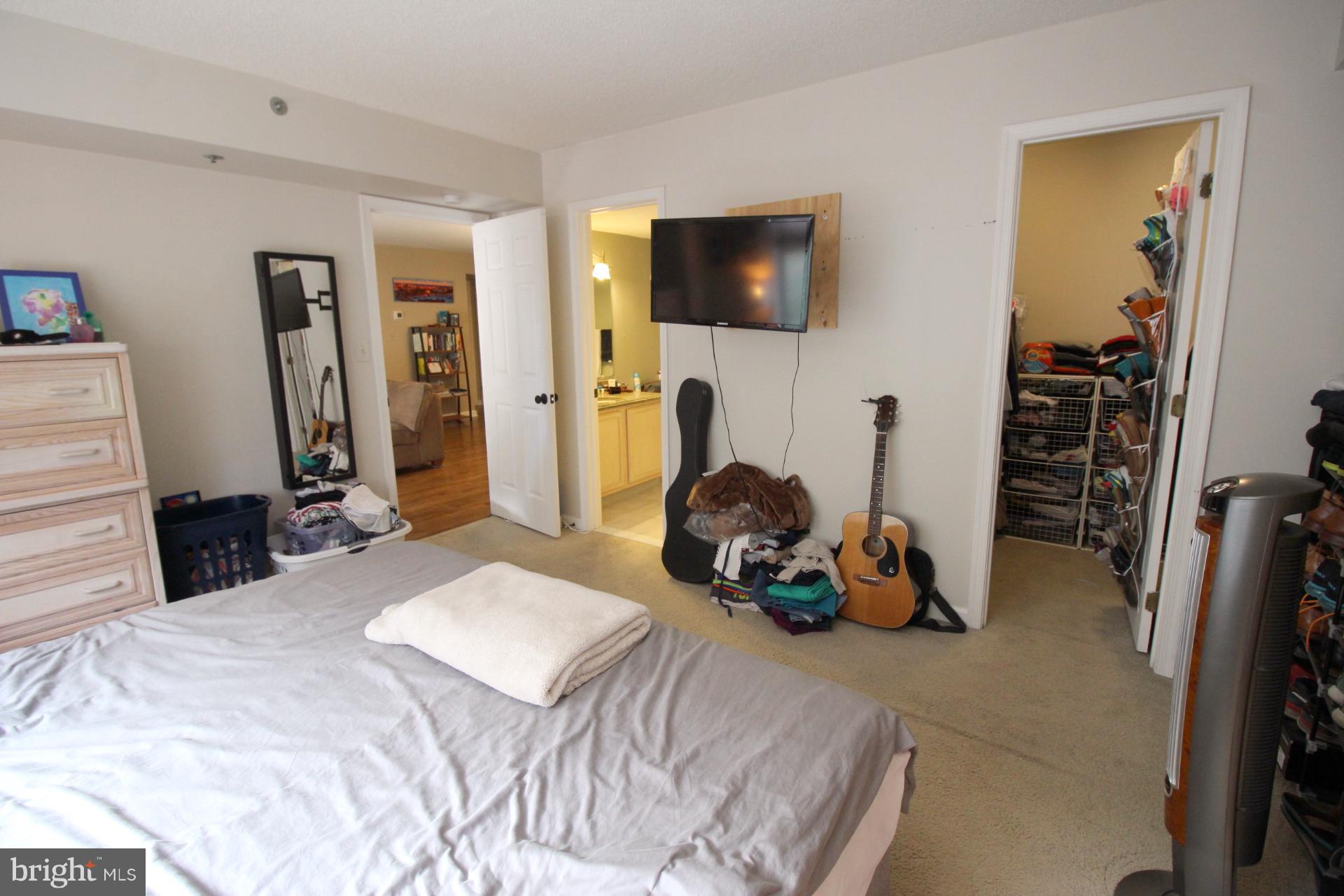 BRADDOCK PLACE - Residential Lease