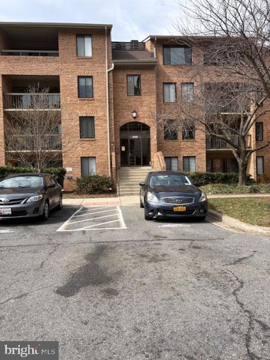 Welcome to Georgetown Village  condominium in a gated community.  Hidden Treasure area!!1 bedroom ,1 full bath  with a private balcony.  All freshly painted, new  LV flooring and some new appliances.  Move in condition and ideally located just minutes to  shopping, metro, major commuter routes including 1-495   and I -270.  Pike and Rose , whole foods ,parks and lot's of restaurants near by. Perfect location !!!  Amenities include a pool, tennis courts, tot lots, basketball and more...  Tons of parking   Great price for this desirable neighborhood. Easy to show . Need code for entry . Non smoking building