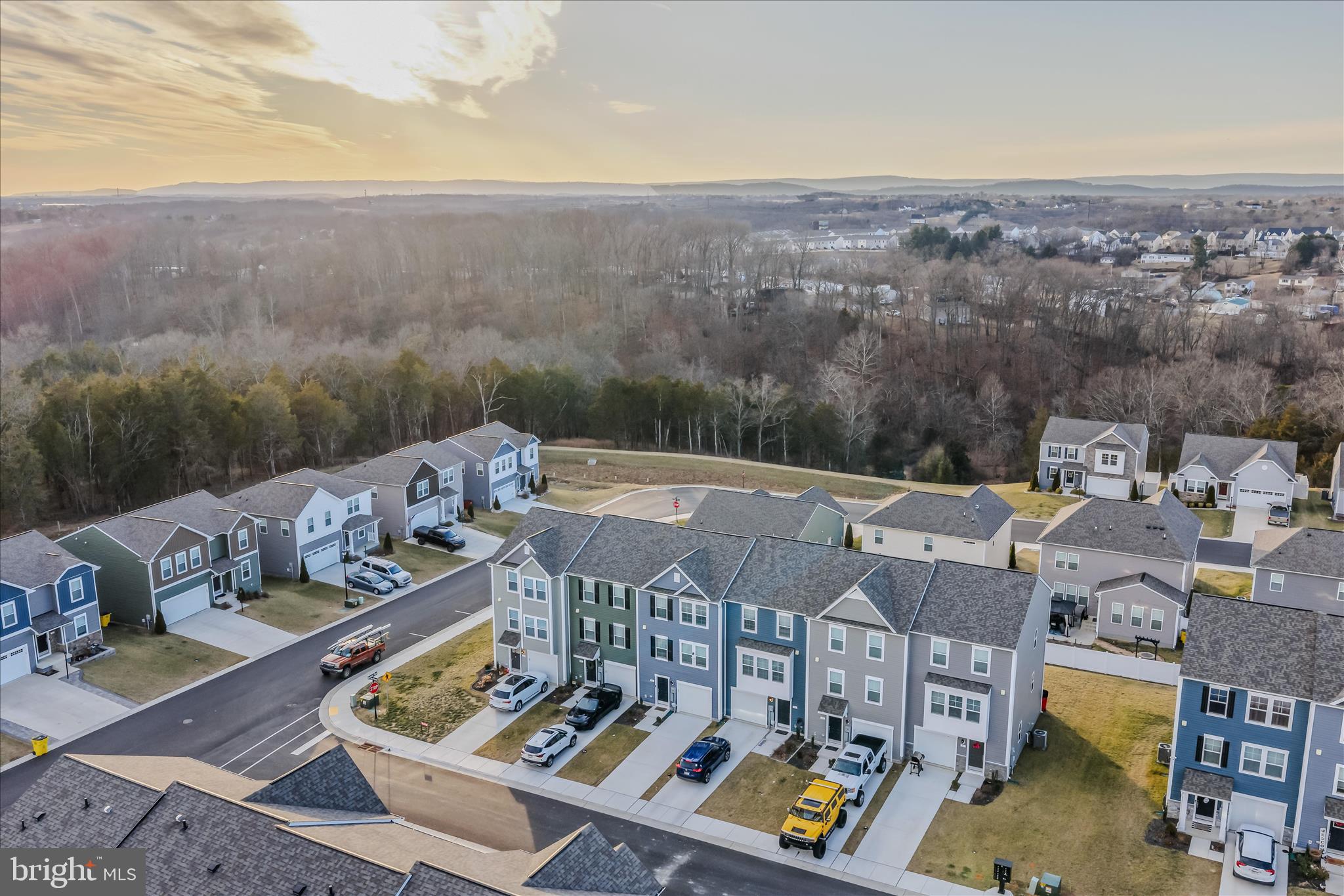 OVERLOOK AT RIVERSIDE TOWNHOMES - Residential