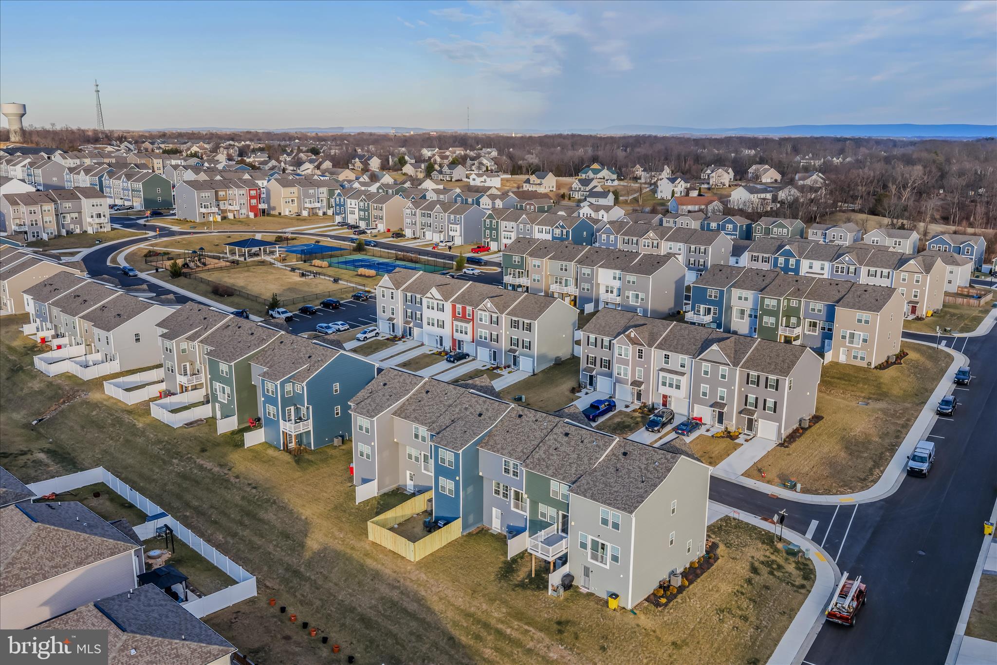 OVERLOOK AT RIVERSIDE TOWNHOMES - Residential
