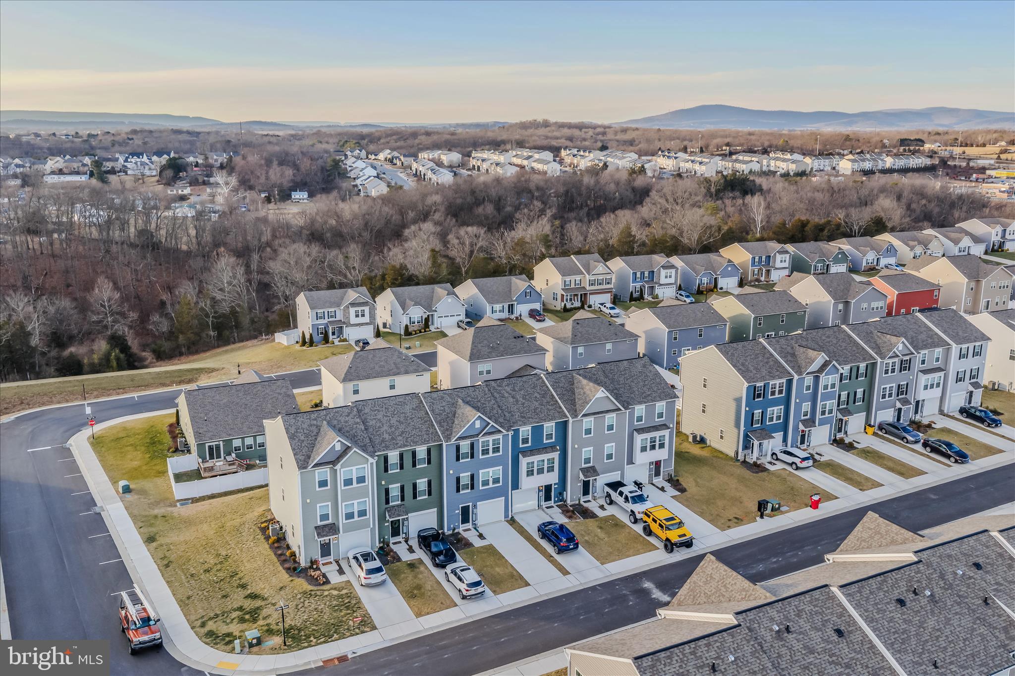 OVERLOOK AT RIVERSIDE TOWNHOMES - Residential