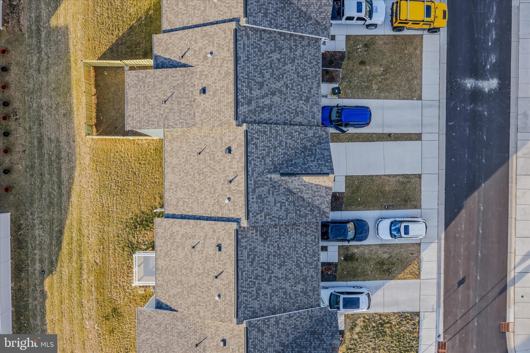 OVERLOOK AT RIVERSIDE TOWNHOMES - Residential