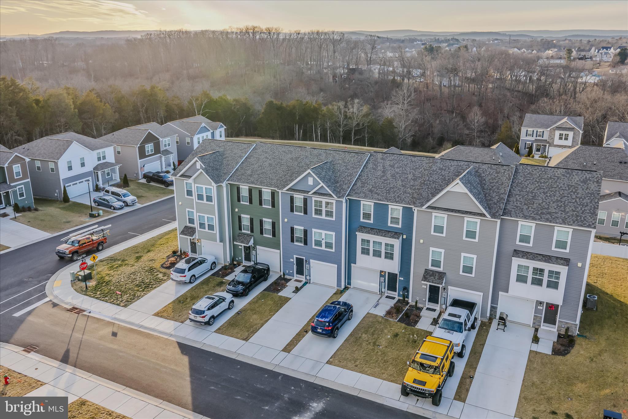 OVERLOOK AT RIVERSIDE TOWNHOMES - Residential