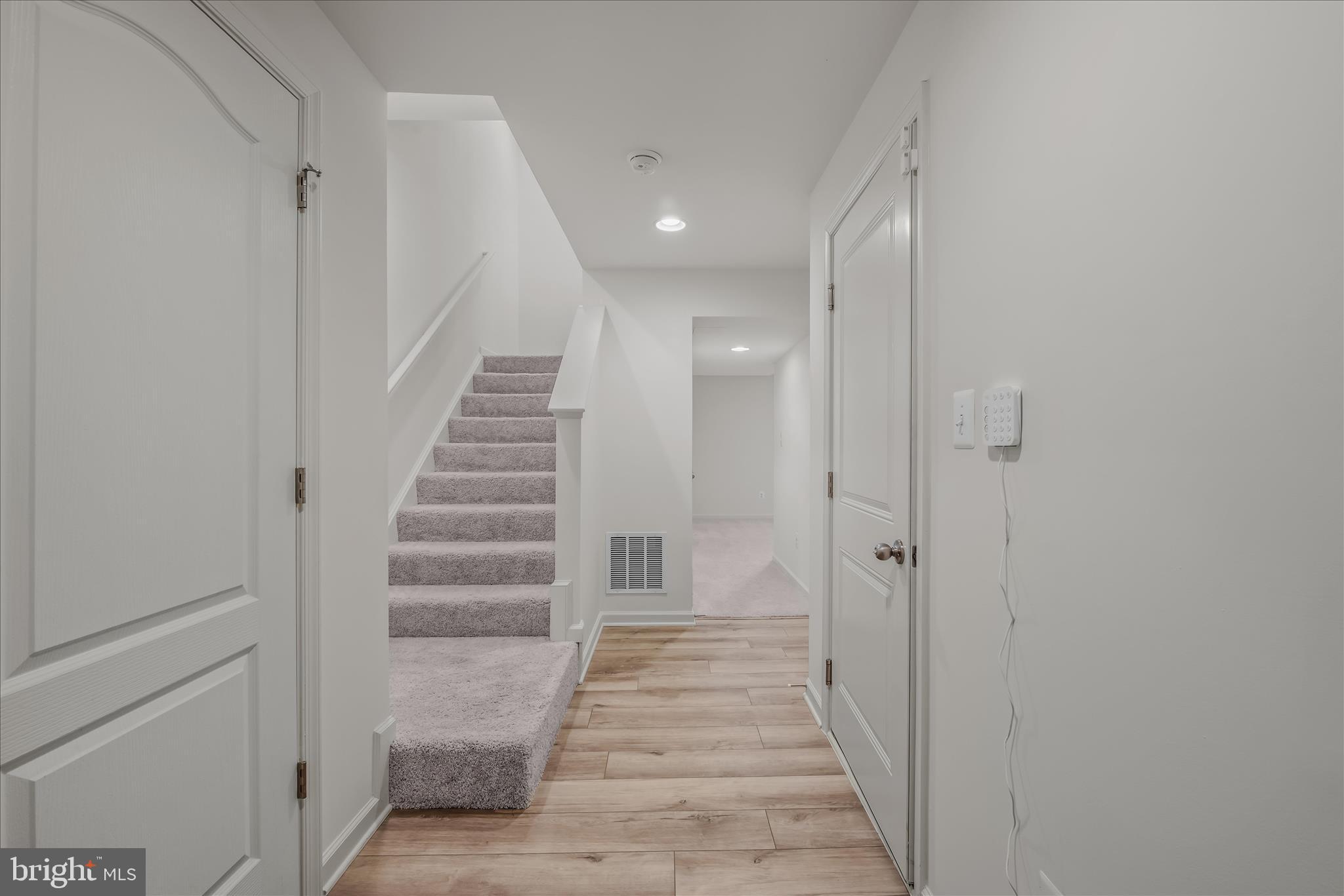 OVERLOOK AT RIVERSIDE TOWNHOMES - Residential