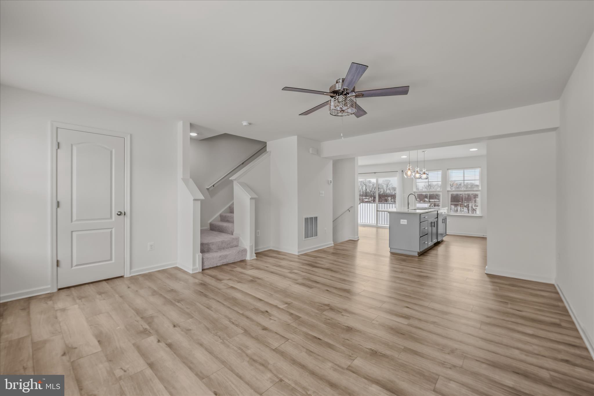 OVERLOOK AT RIVERSIDE TOWNHOMES - Residential