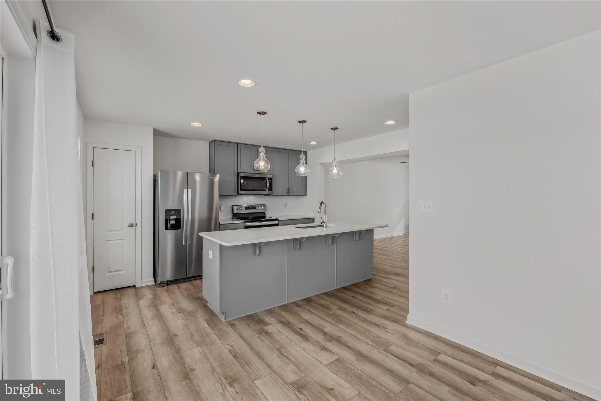 OVERLOOK AT RIVERSIDE TOWNHOMES - Residential