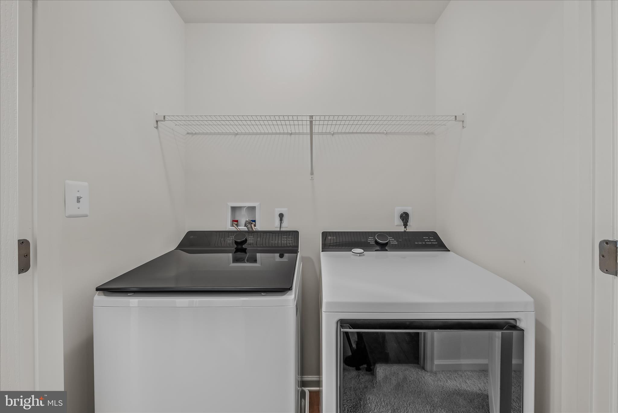 OVERLOOK AT RIVERSIDE TOWNHOMES - Residential