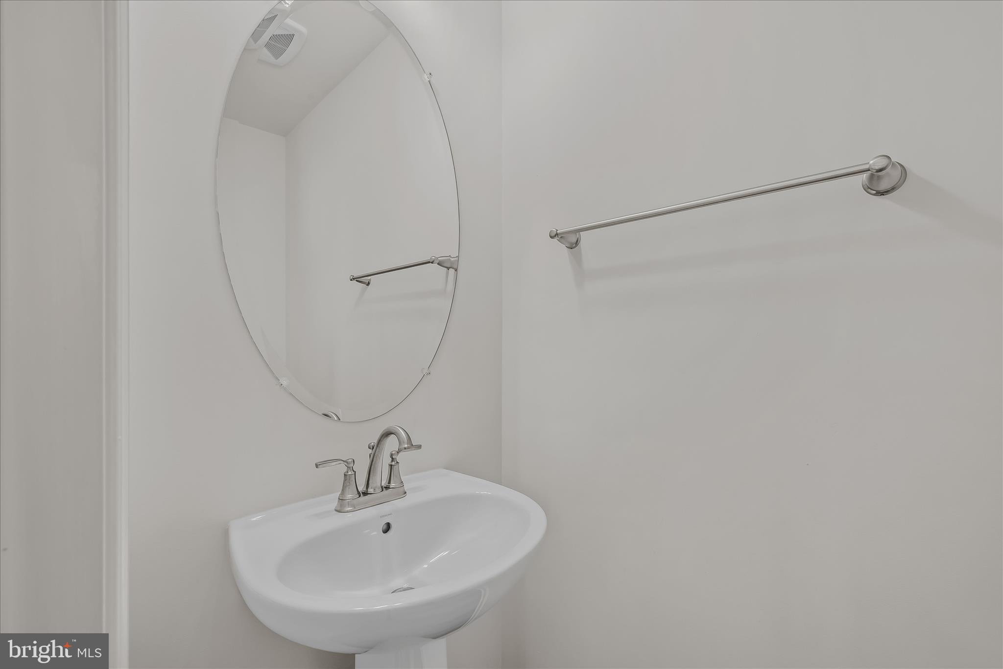 OVERLOOK AT RIVERSIDE TOWNHOMES - Residential