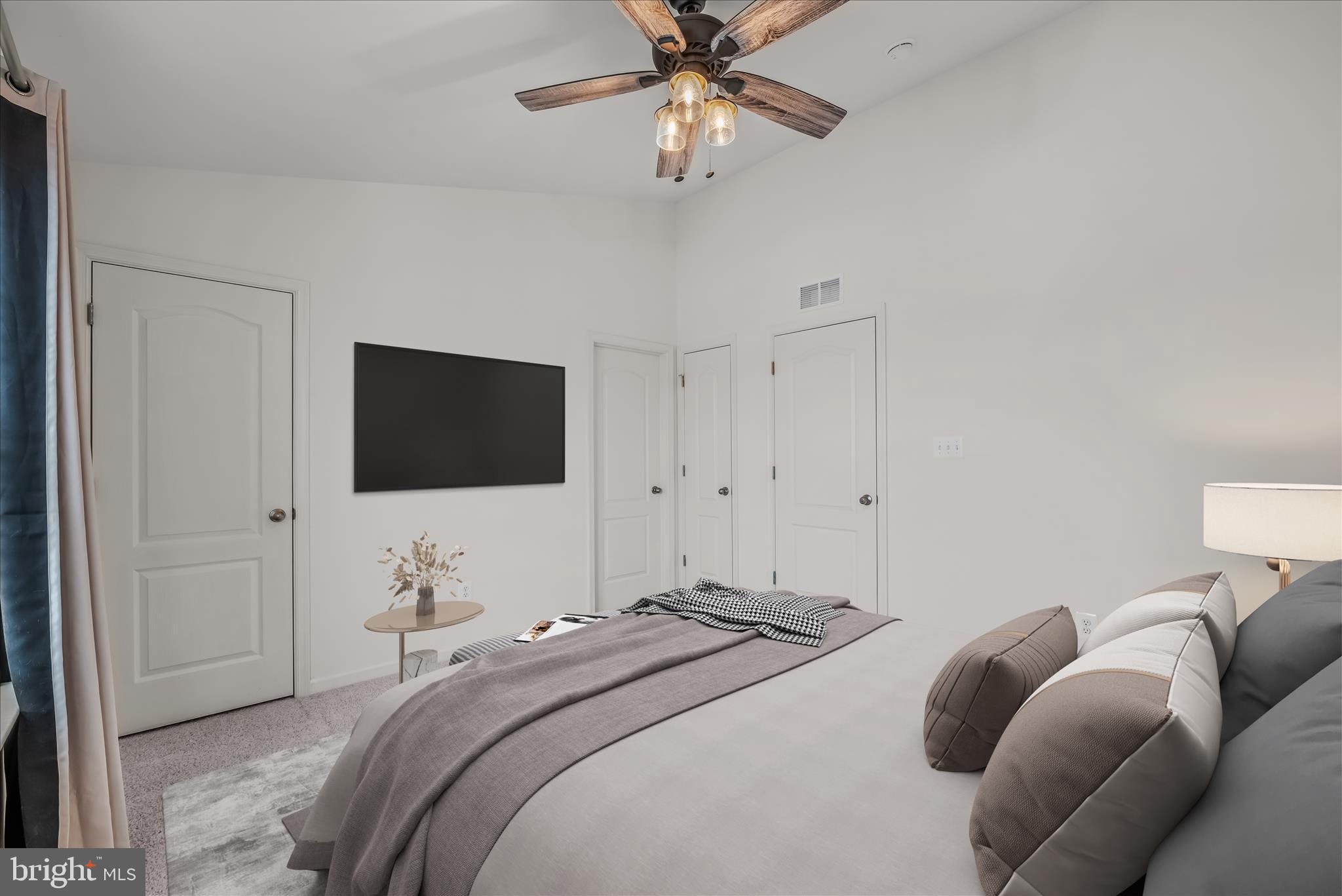 OVERLOOK AT RIVERSIDE TOWNHOMES - Residential