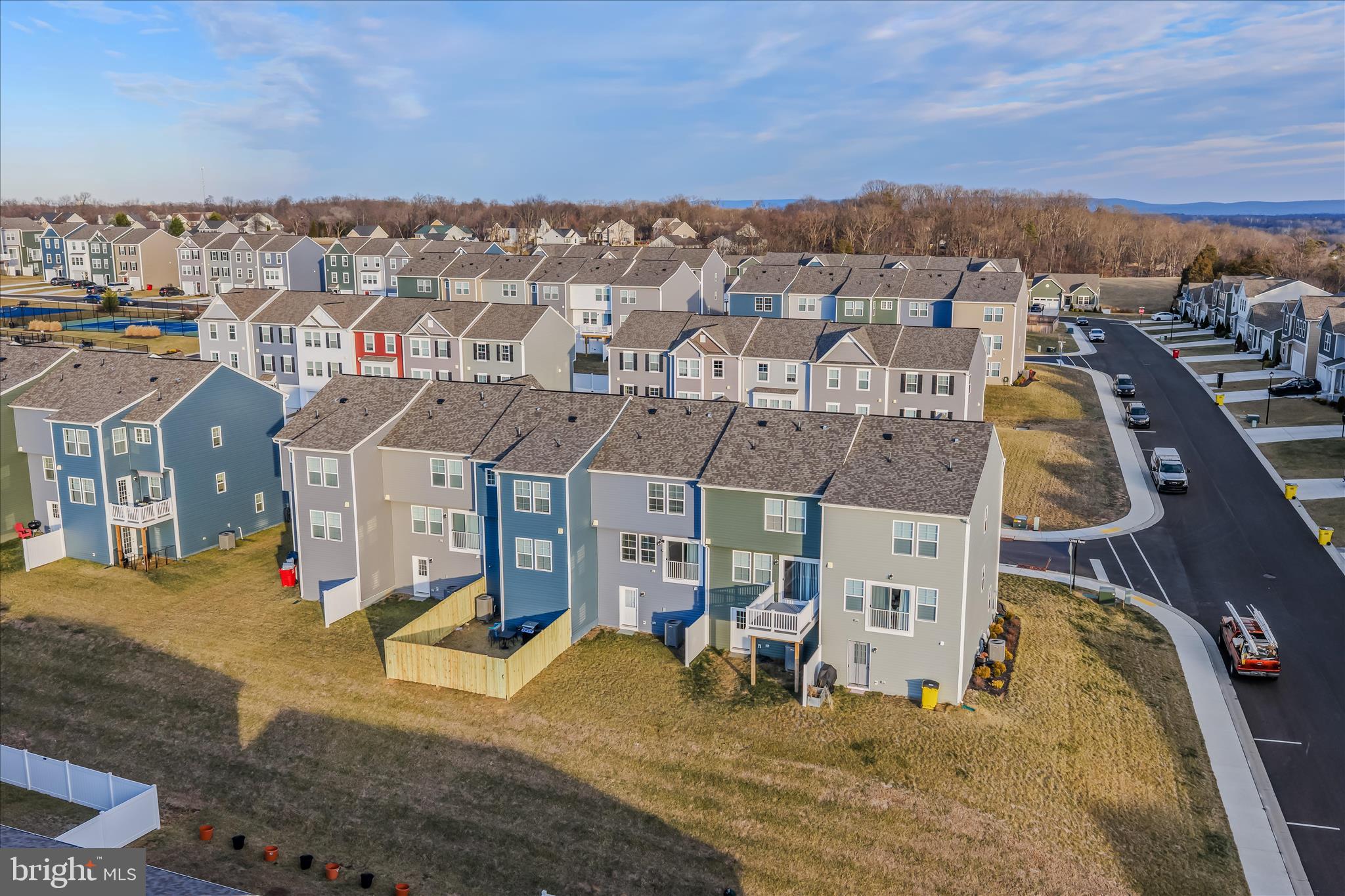 OVERLOOK AT RIVERSIDE TOWNHOMES - Residential