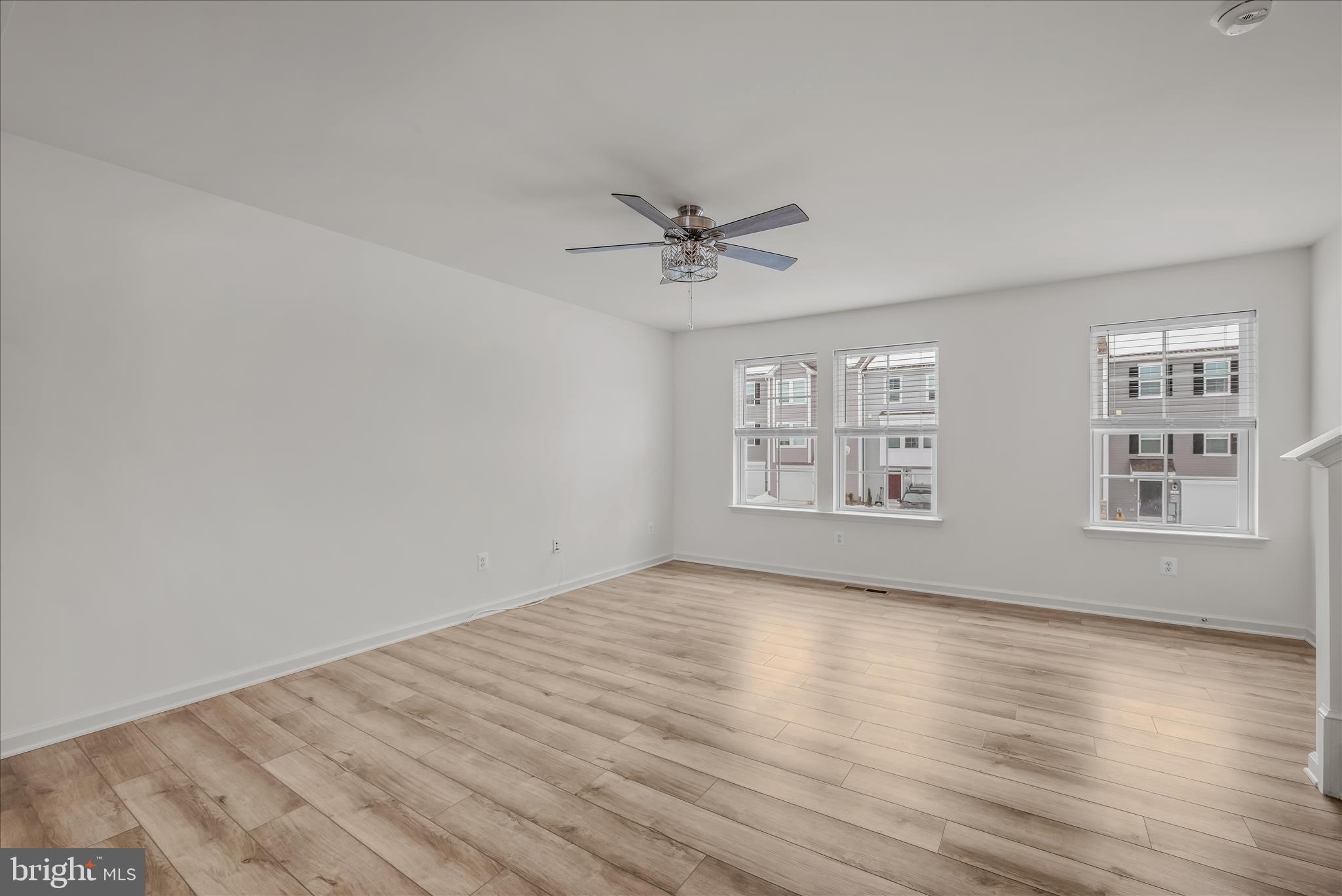 OVERLOOK AT RIVERSIDE TOWNHOMES - Residential