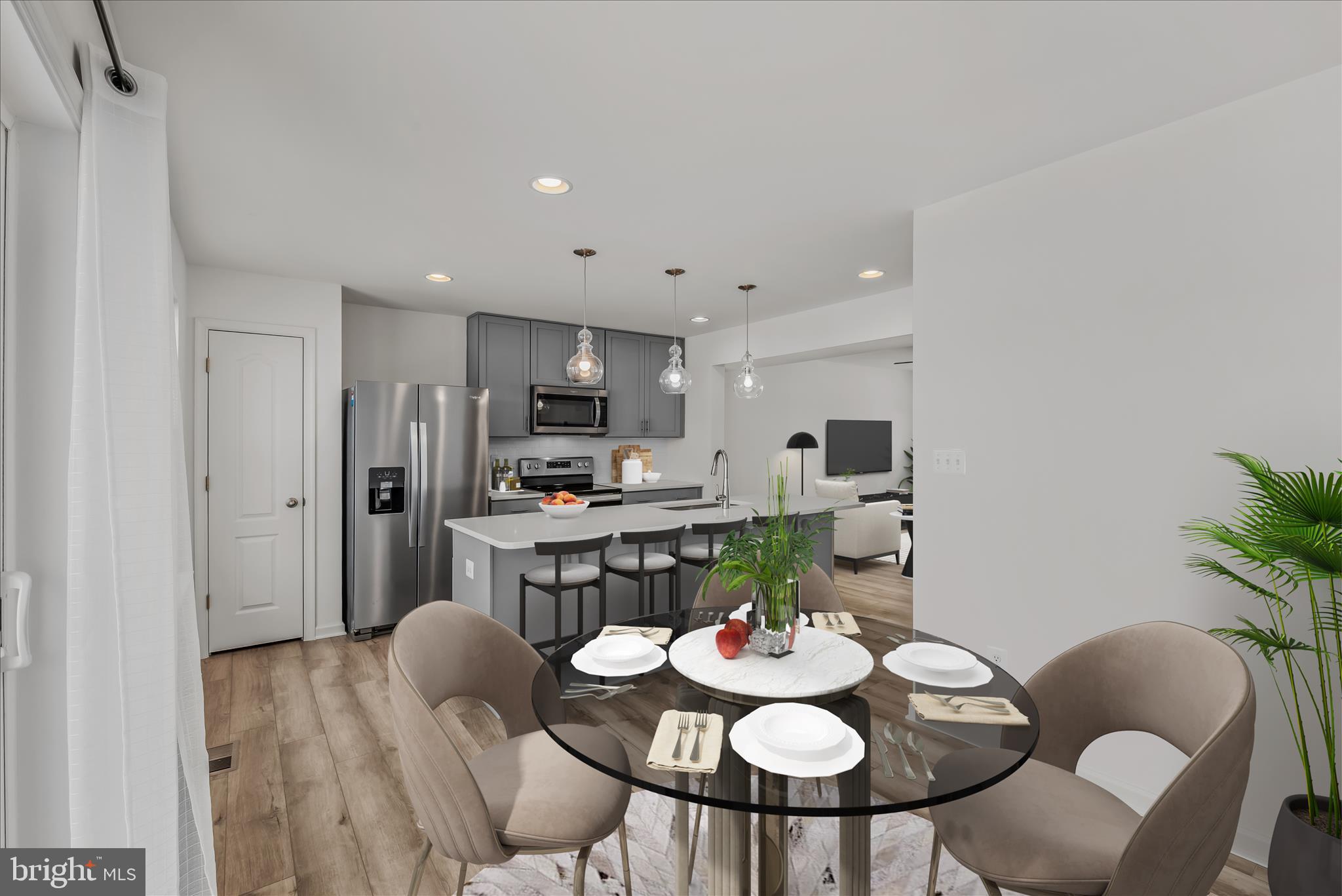 OVERLOOK AT RIVERSIDE TOWNHOMES - Residential