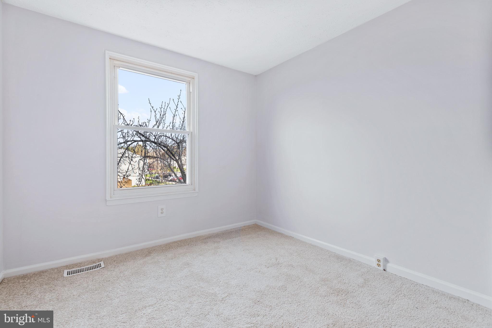 SECOND GREENWOOD - Residential