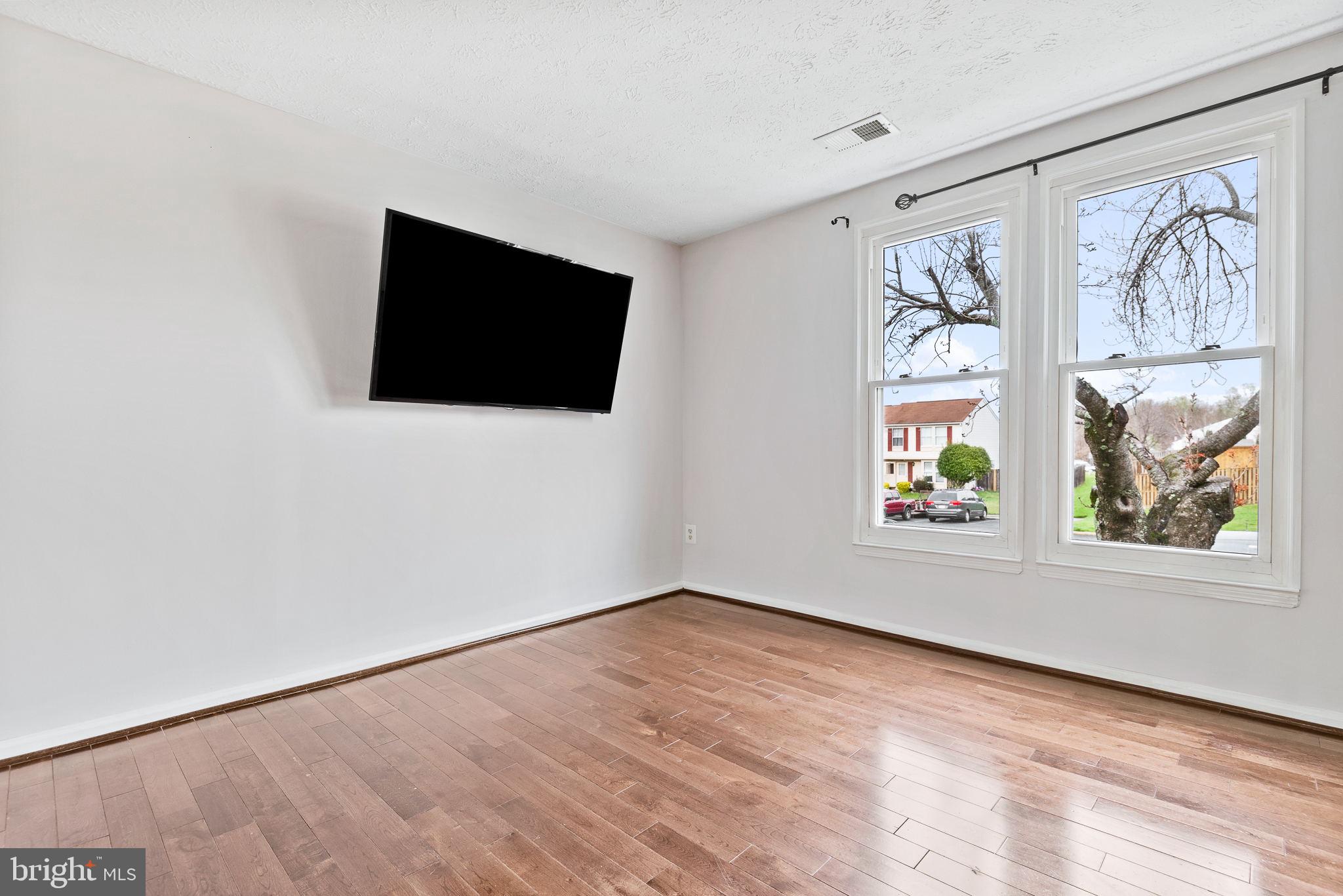 SECOND GREENWOOD - Residential