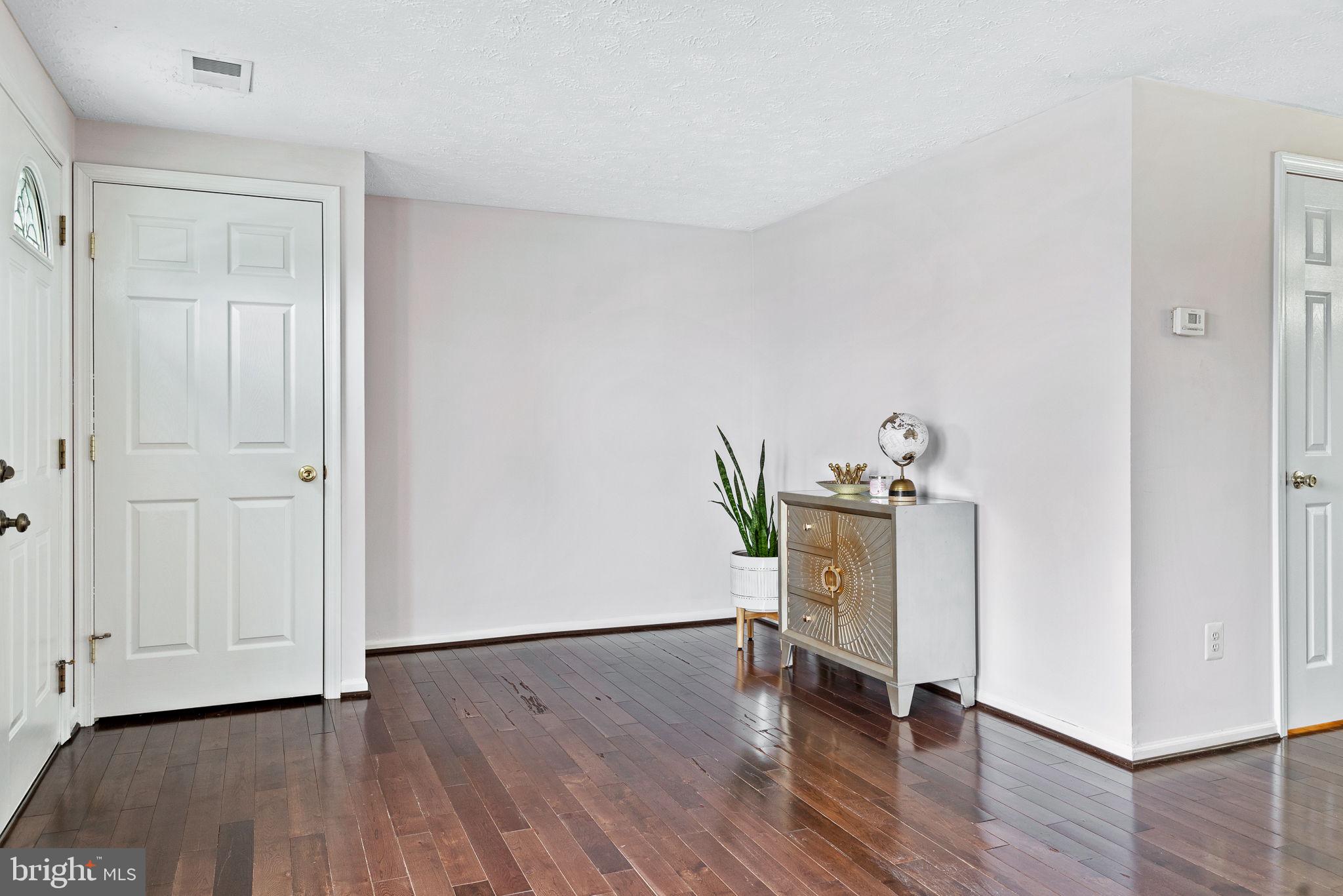 SECOND GREENWOOD - Residential