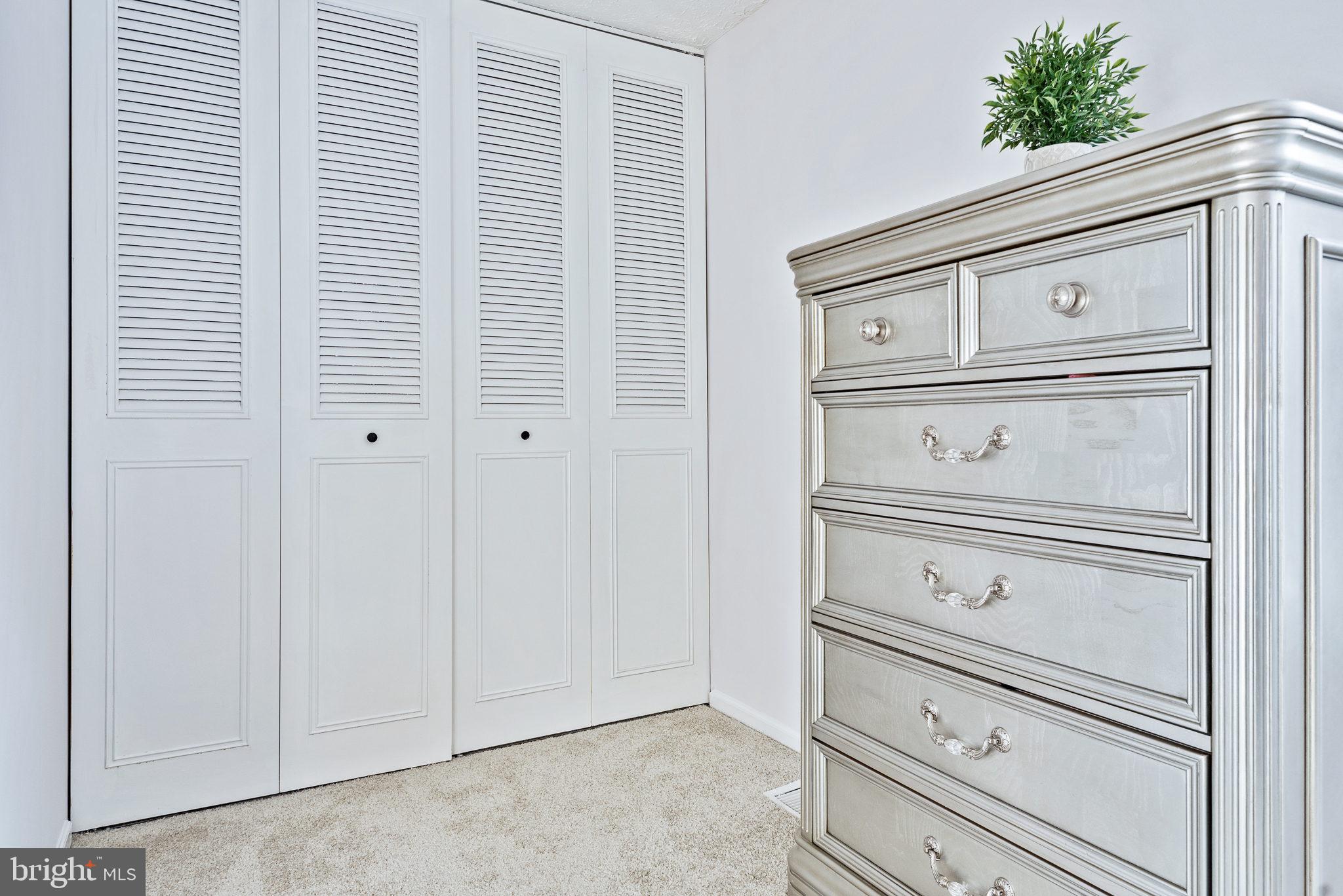 SECOND GREENWOOD - Residential