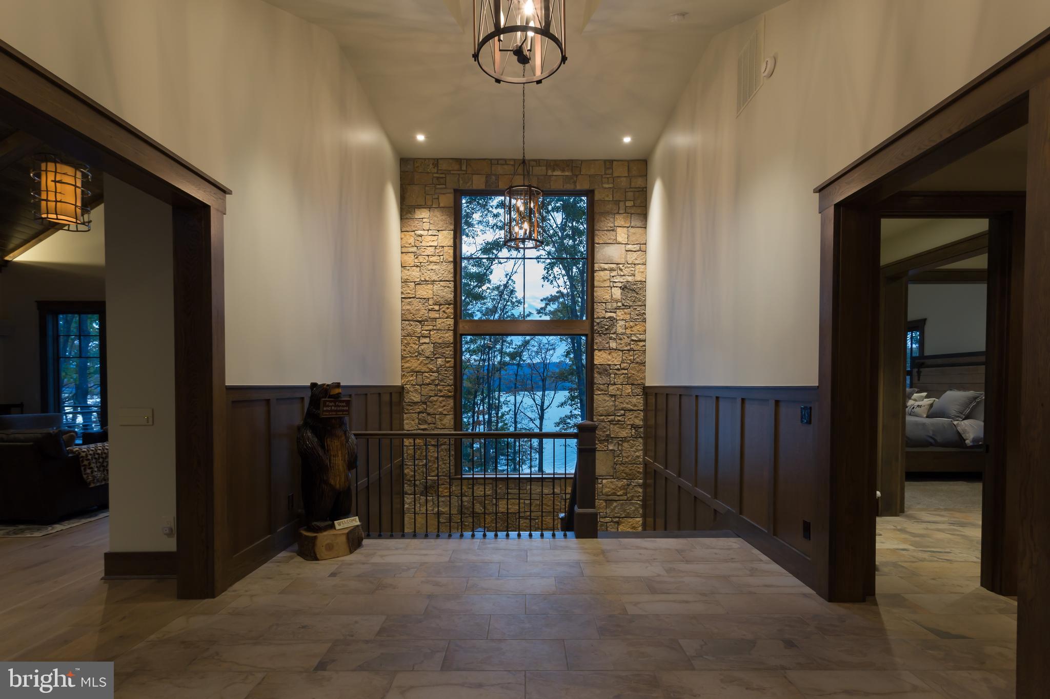 THOUSAND ACRES - Residential