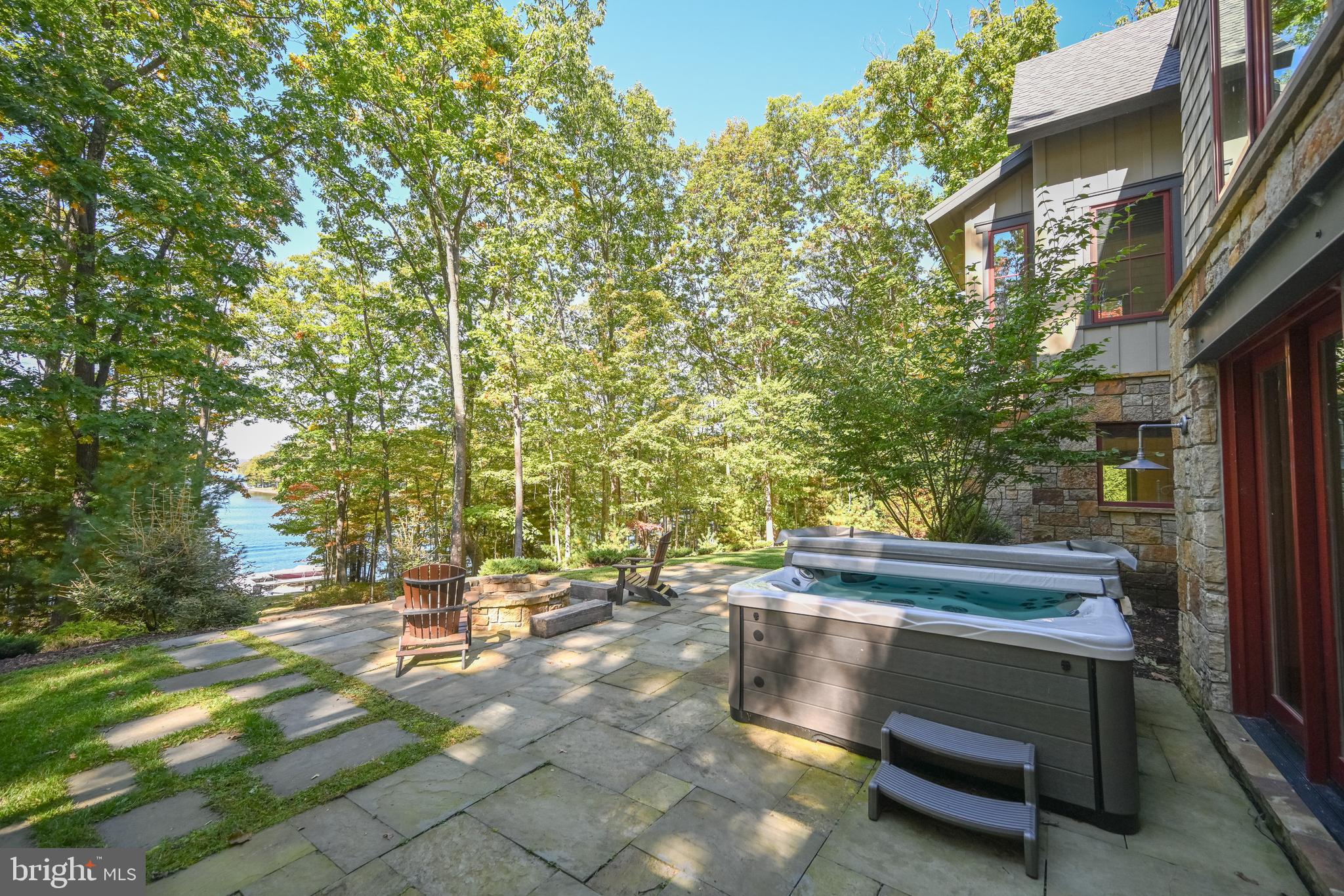 THOUSAND ACRES - Residential