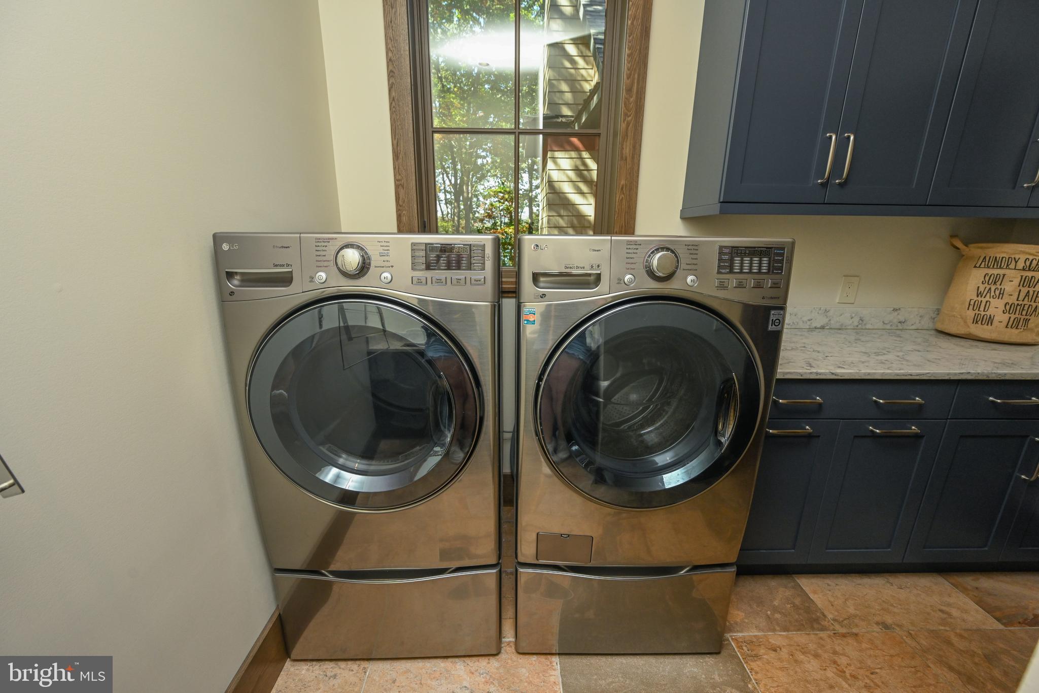 THOUSAND ACRES - Residential