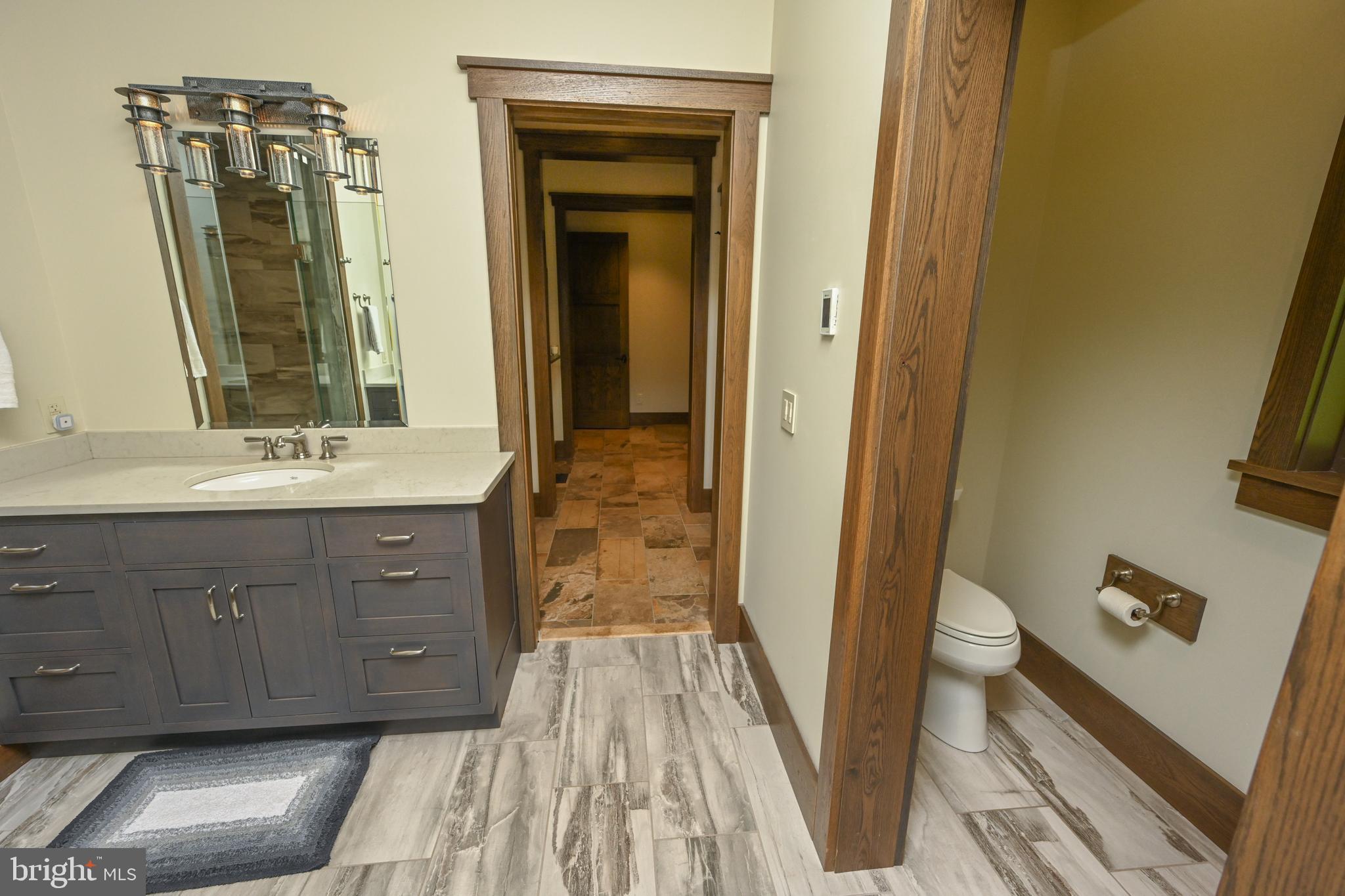 THOUSAND ACRES - Residential