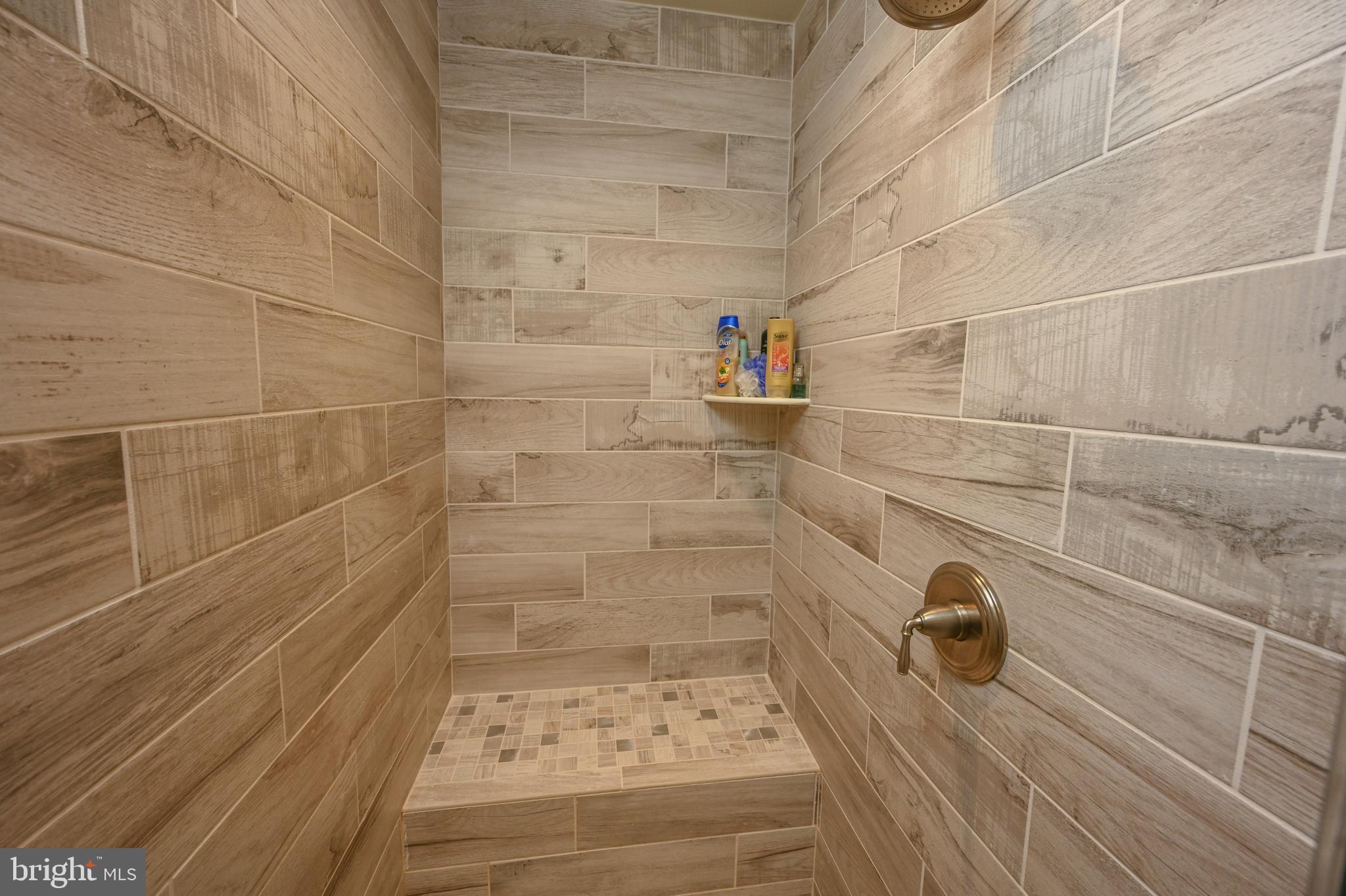 THOUSAND ACRES - Residential