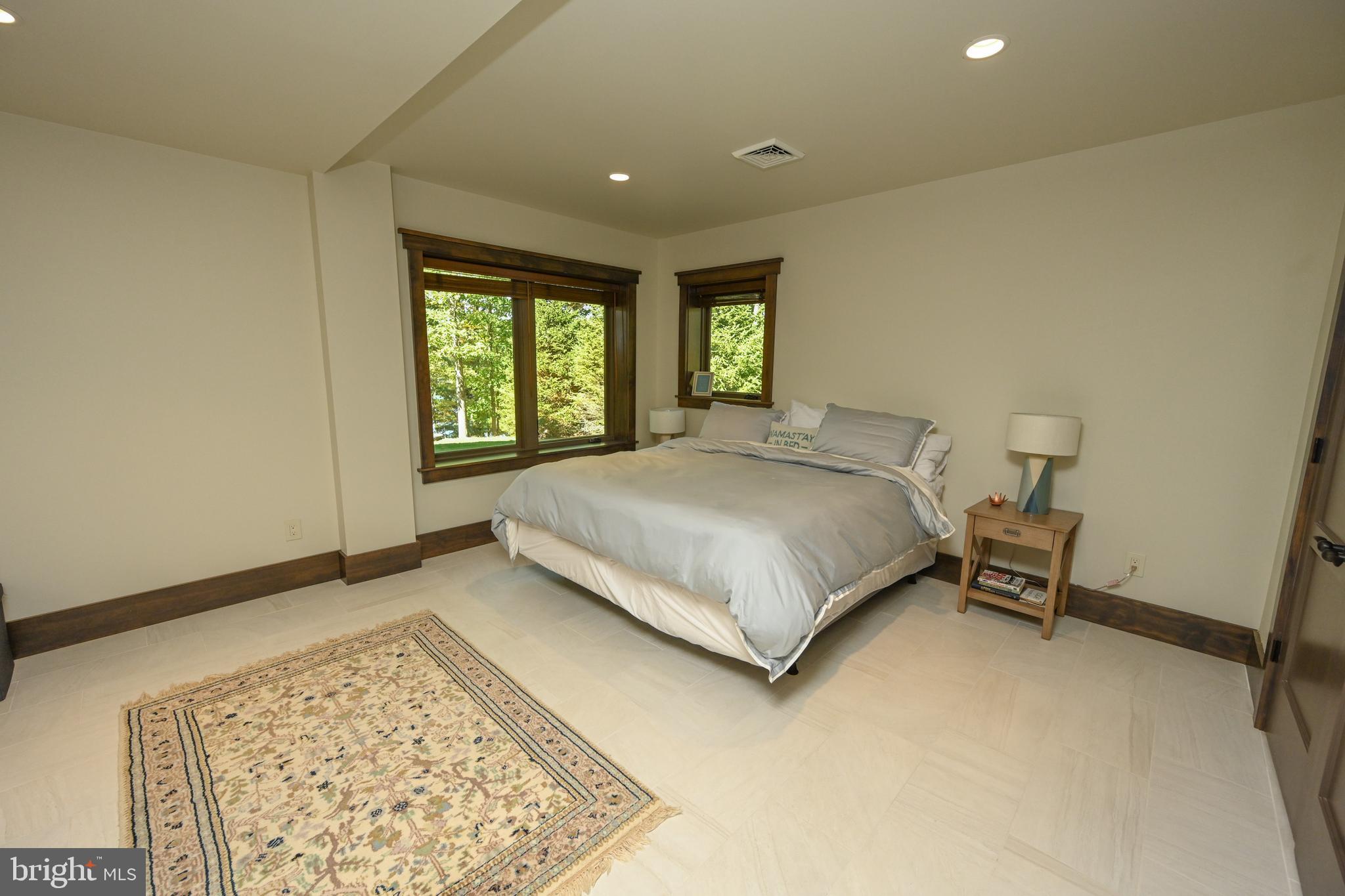 THOUSAND ACRES - Residential