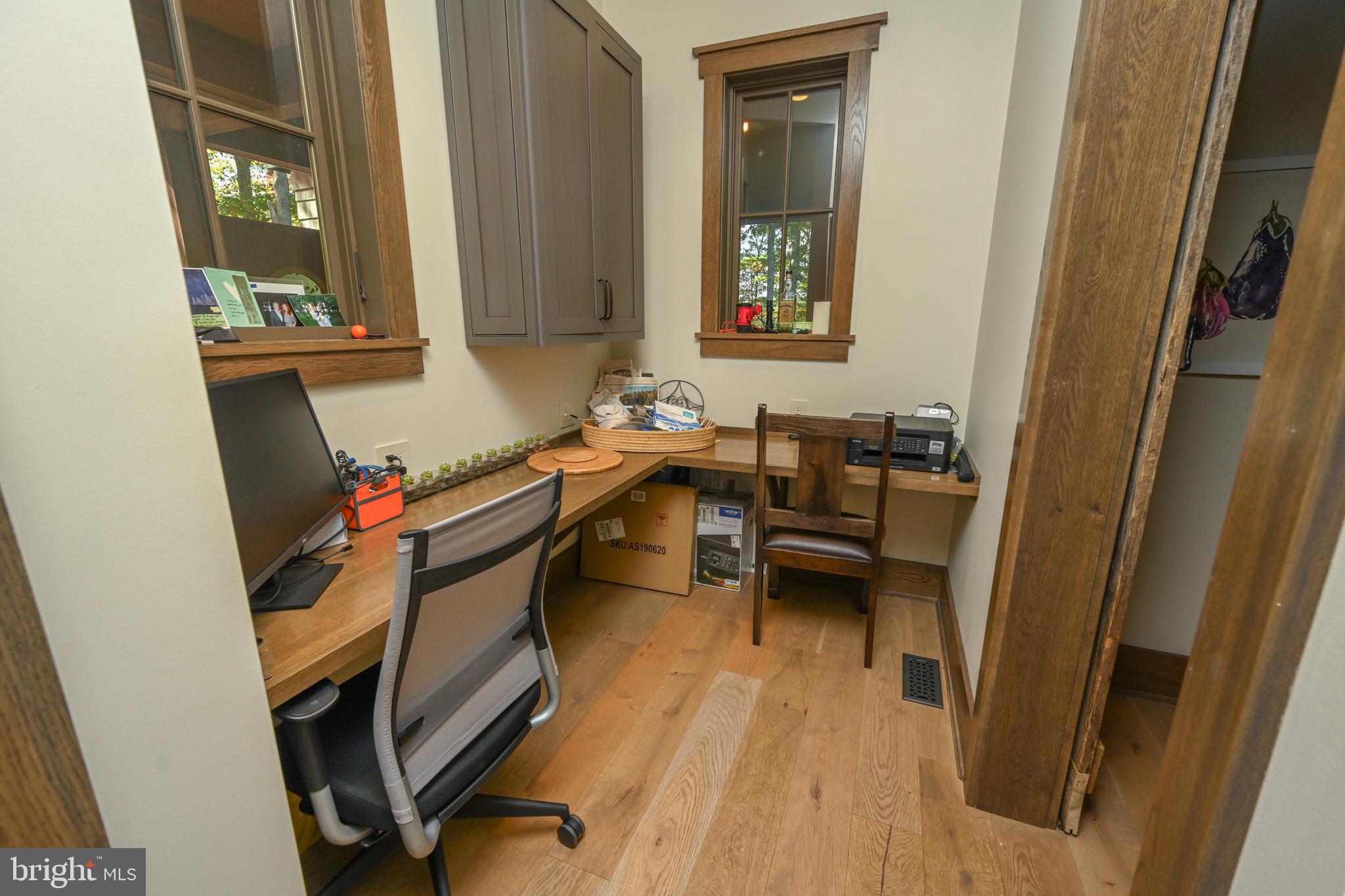 THOUSAND ACRES - Residential