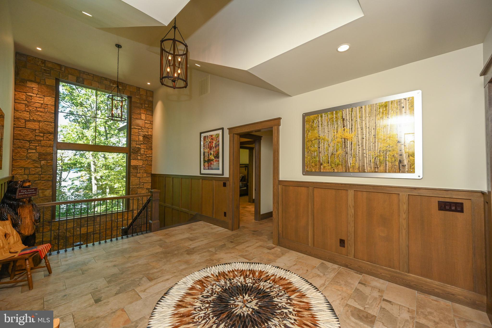 THOUSAND ACRES - Residential