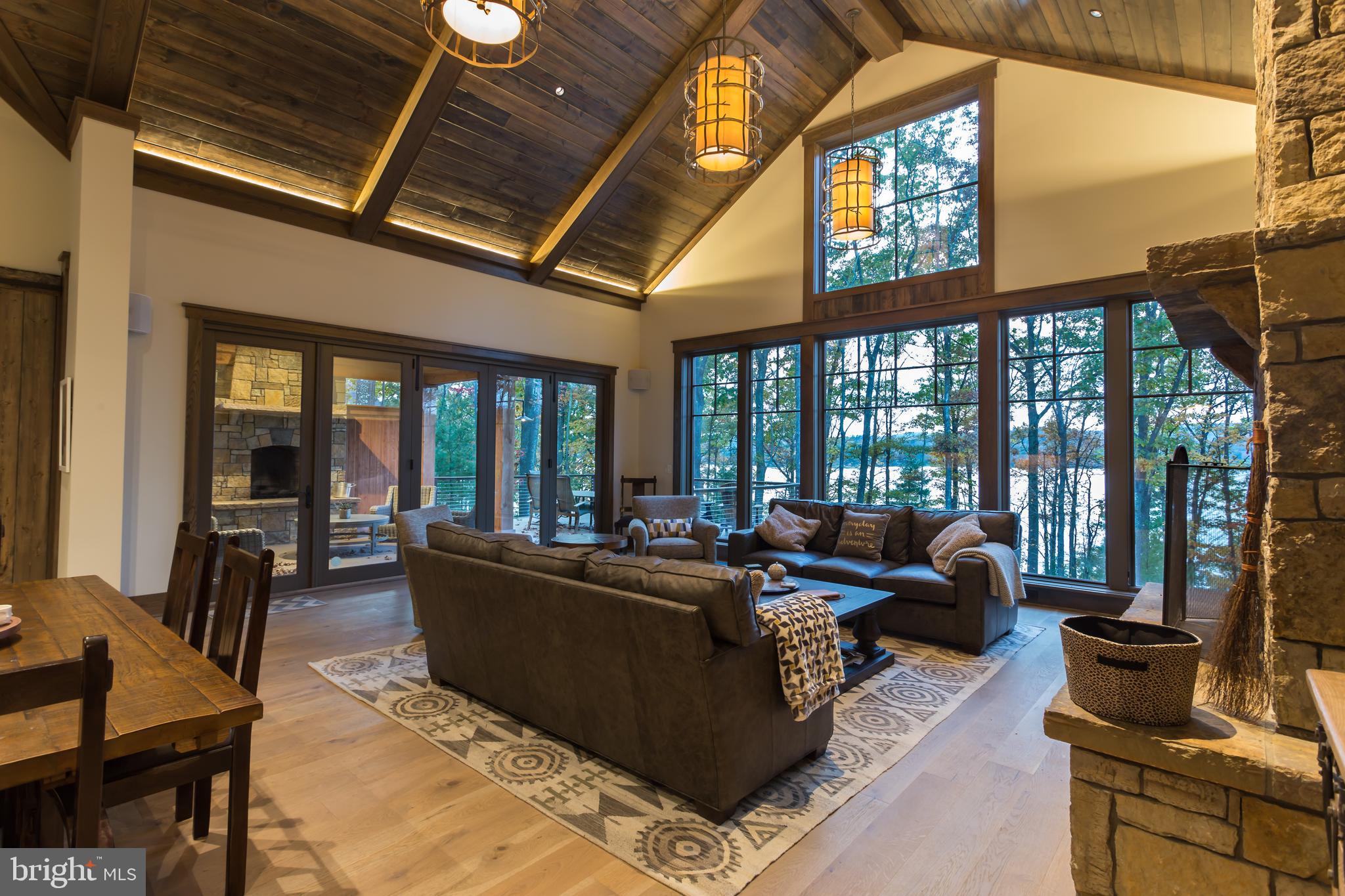 THOUSAND ACRES - Residential