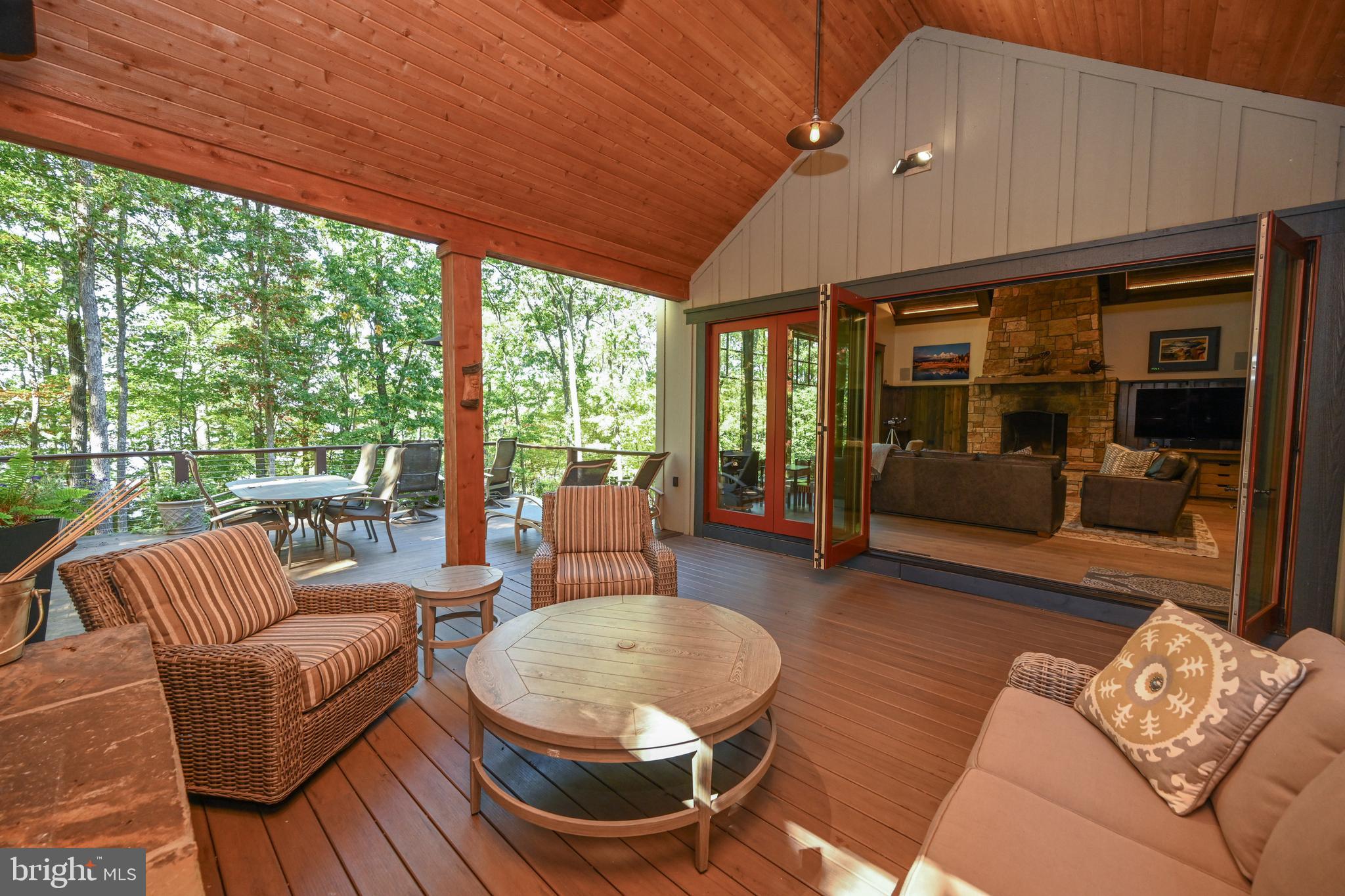 THOUSAND ACRES - Residential