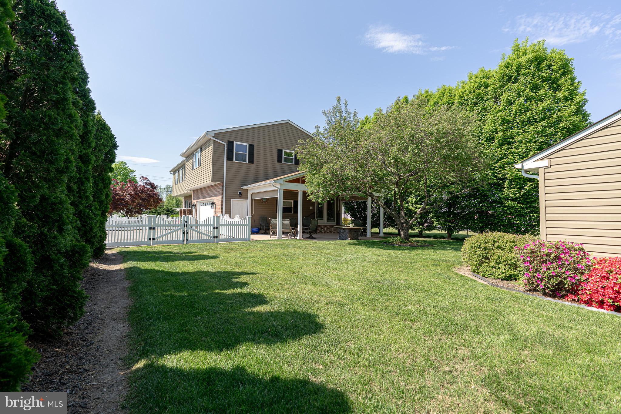 2100 LODGE FOREST