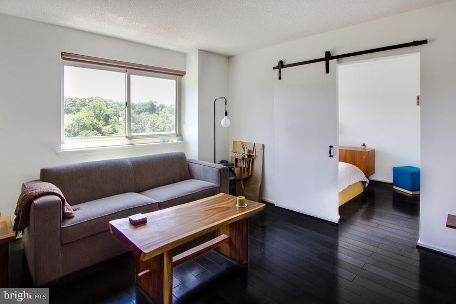 PARC EAST - Residential Lease