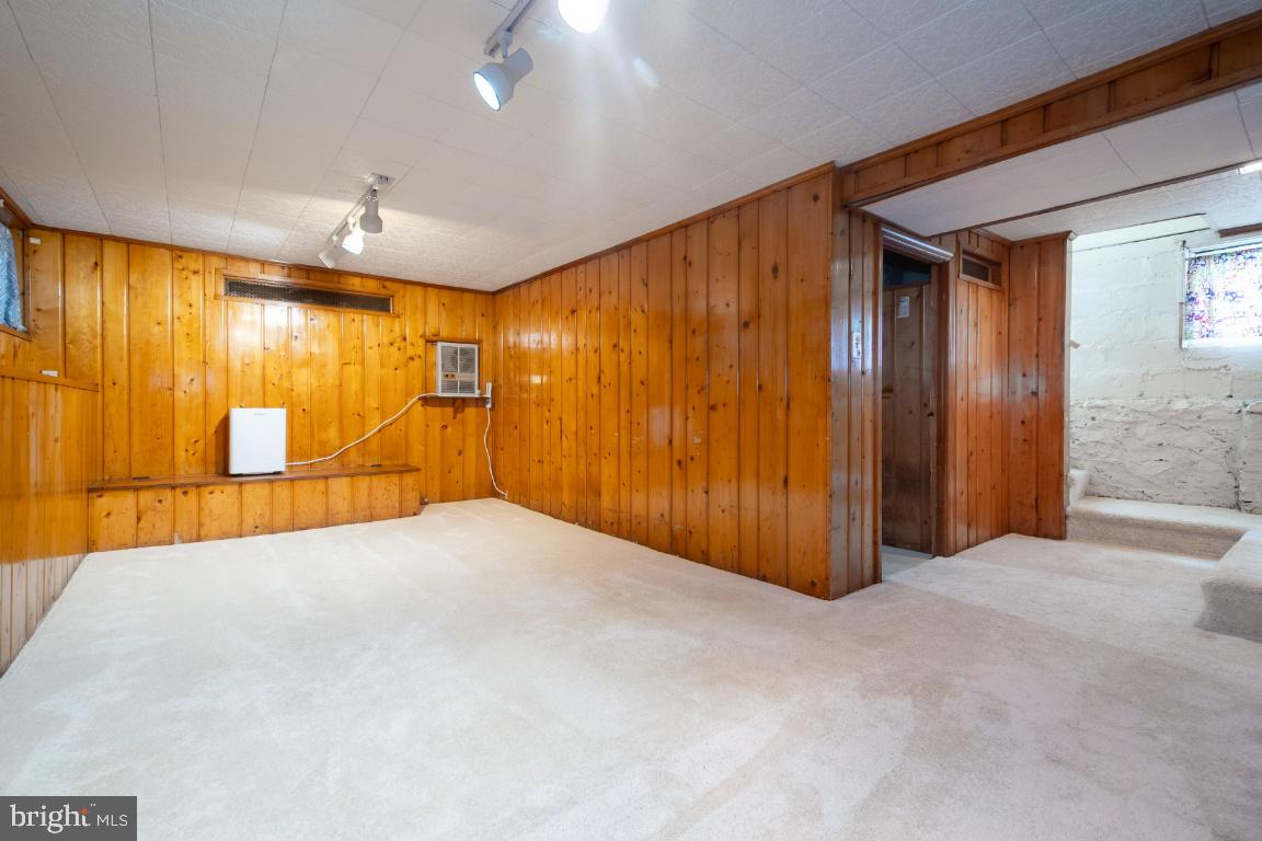 GLEN OAKS - Residential