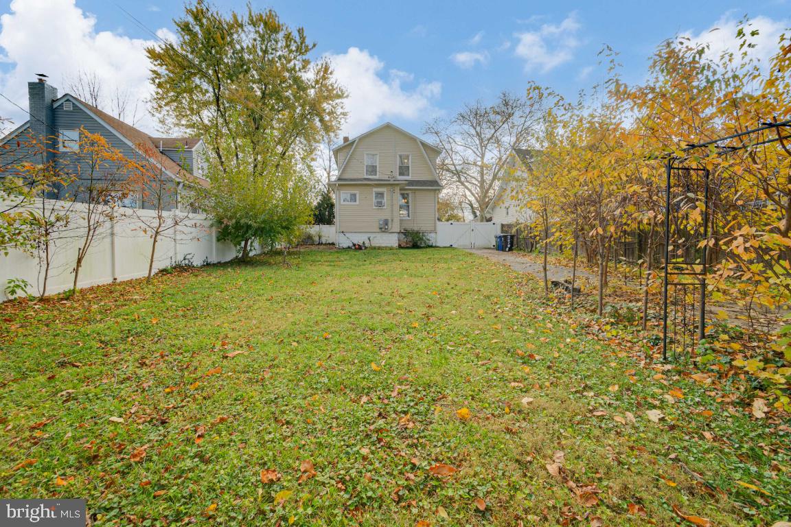 GLEN OAKS - Residential