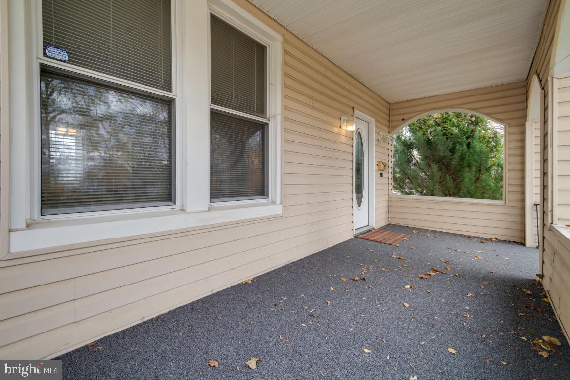 GLEN OAKS - Residential