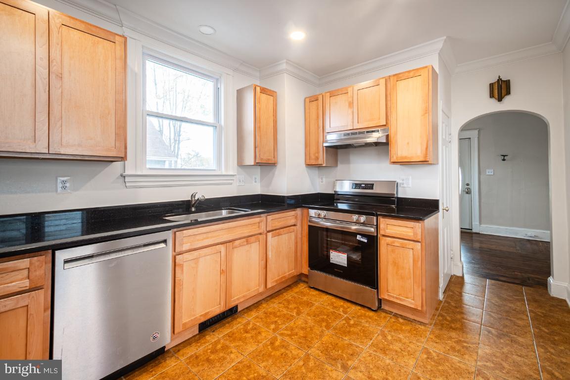 GLEN OAKS - Residential