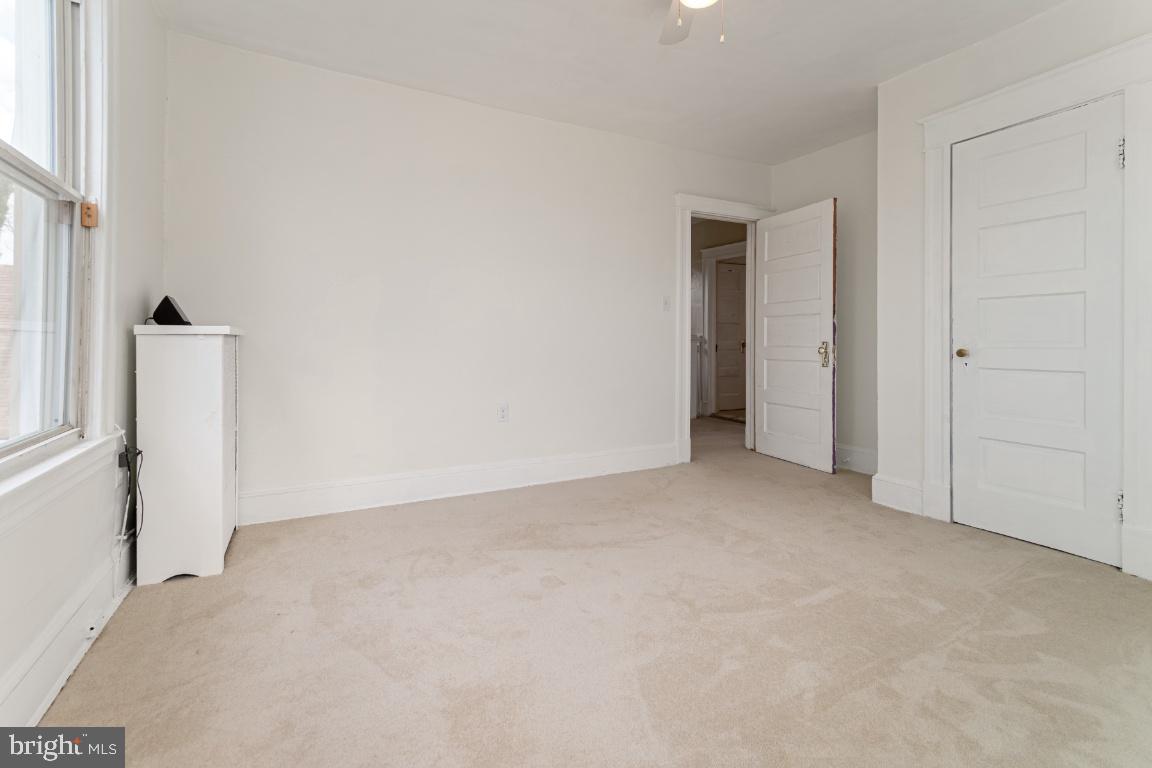 GLEN OAKS - Residential