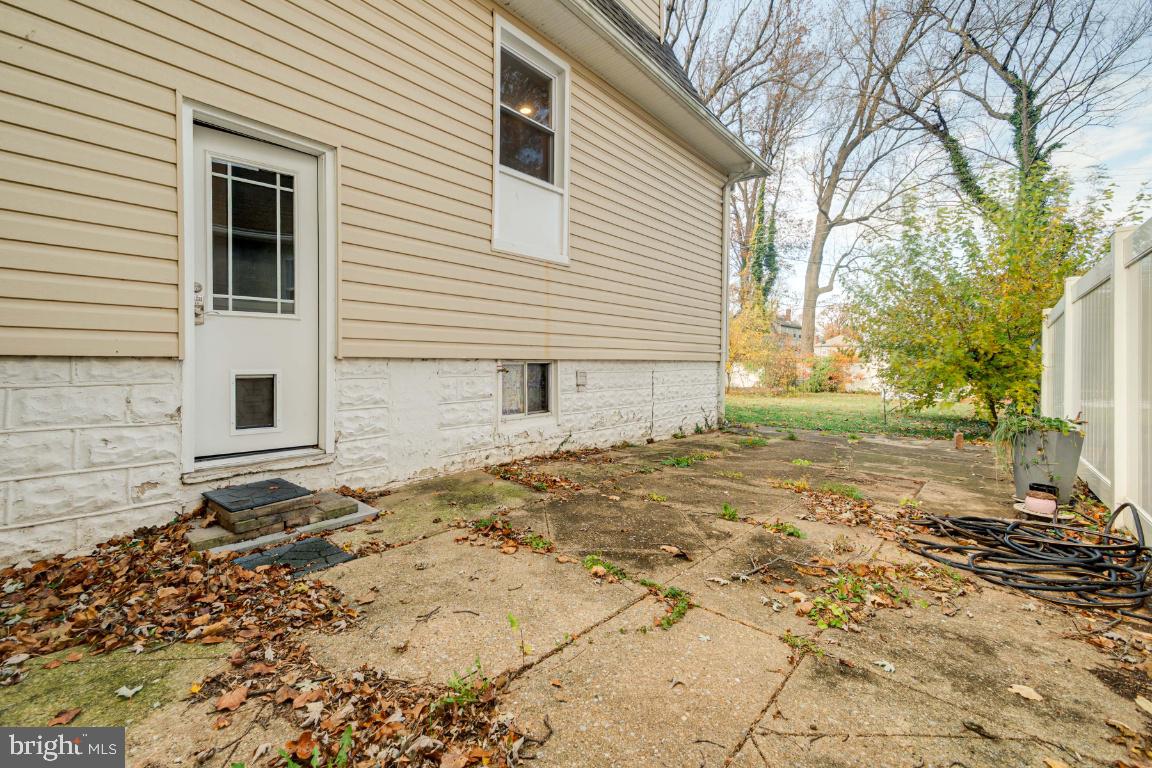 GLEN OAKS - Residential