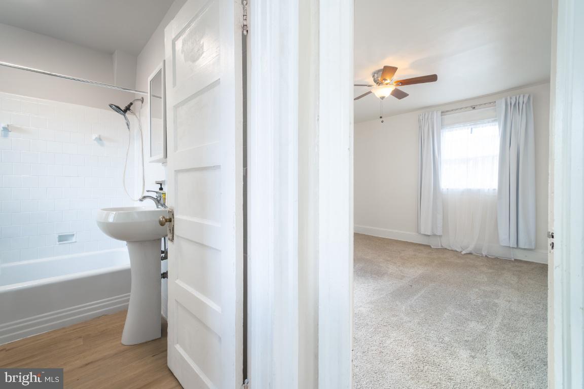 GLEN OAKS - Residential