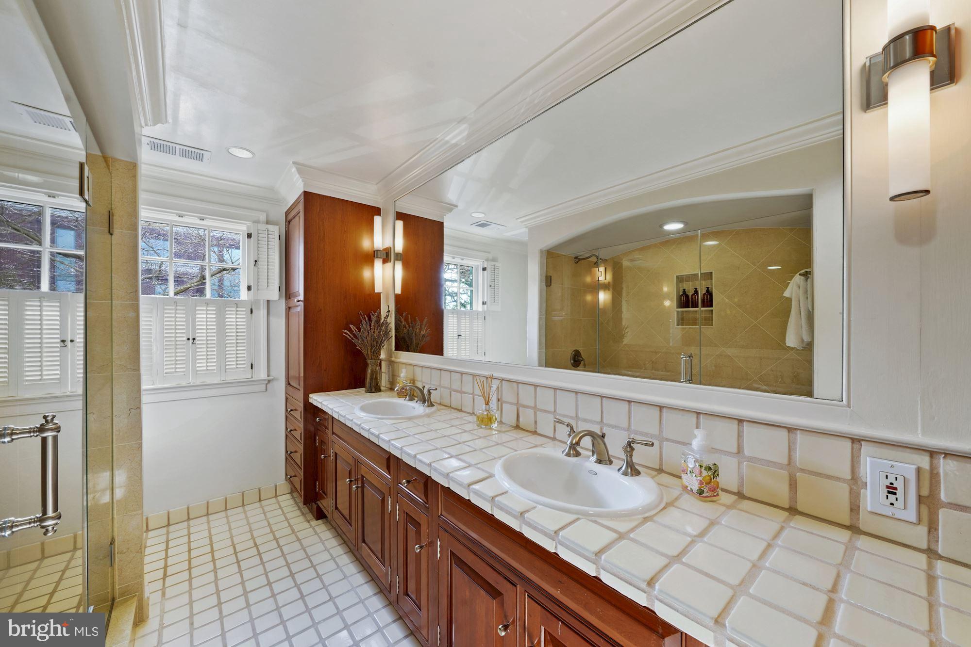 OLD TOWN - Residential