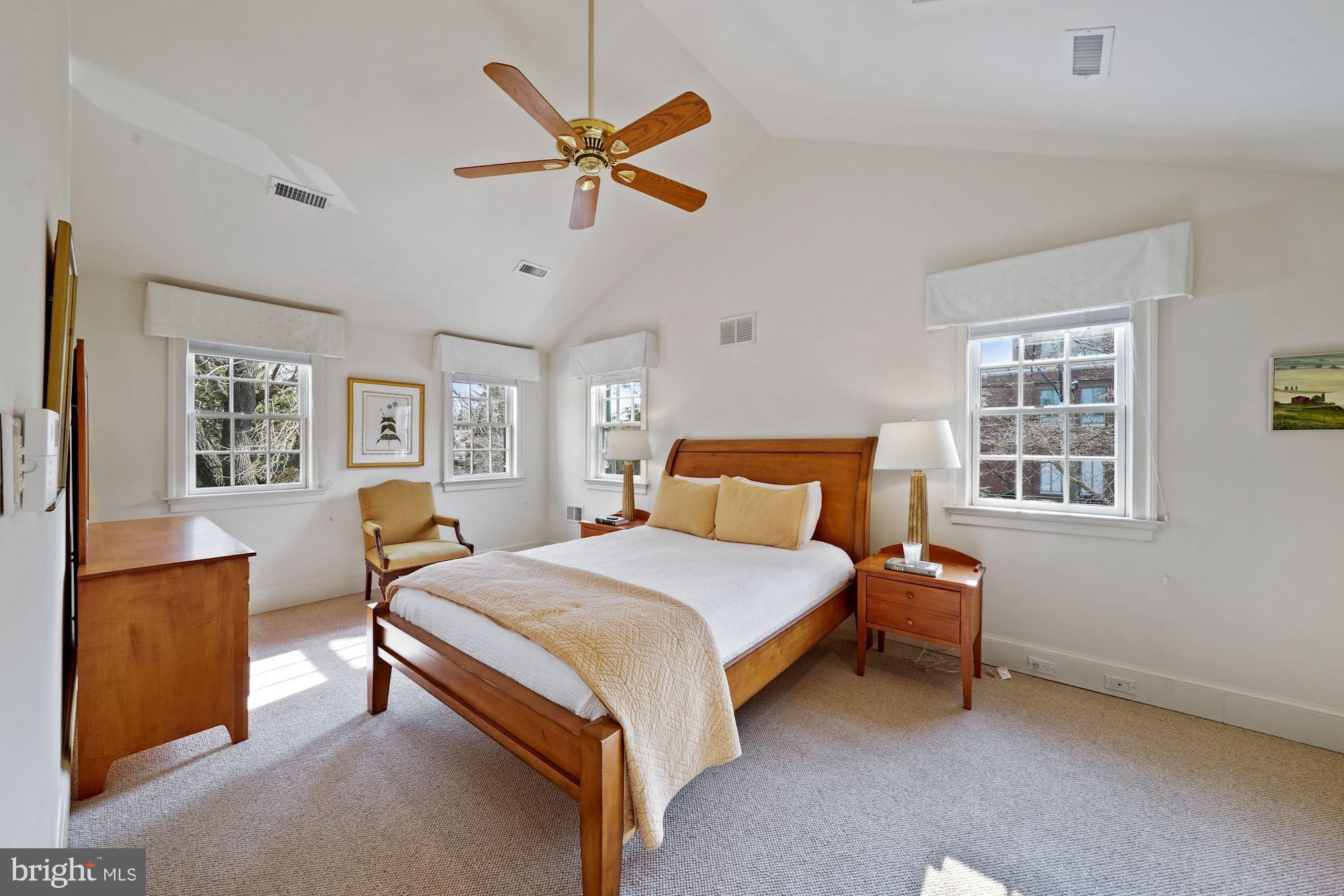 OLD TOWN - Residential