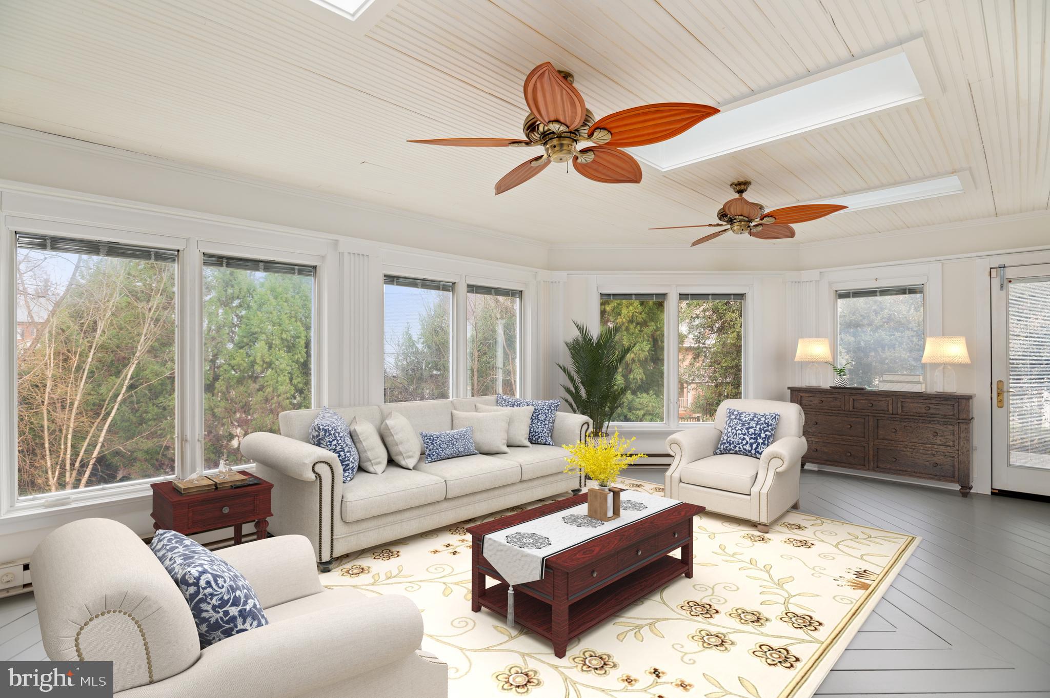 COUNTRY CLUB HILLS - Residential