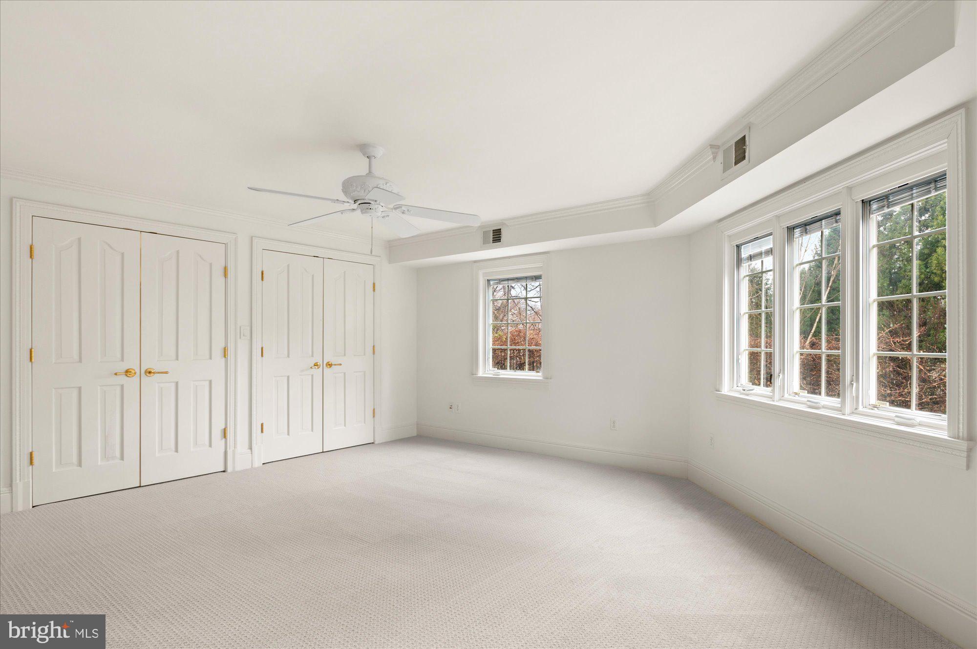 COUNTRY CLUB HILLS - Residential