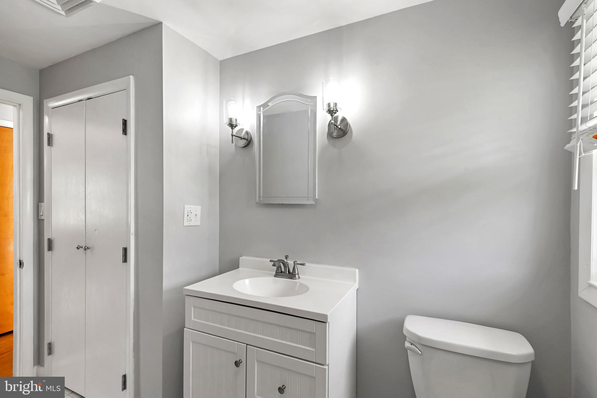 PERRY HALL - Residential