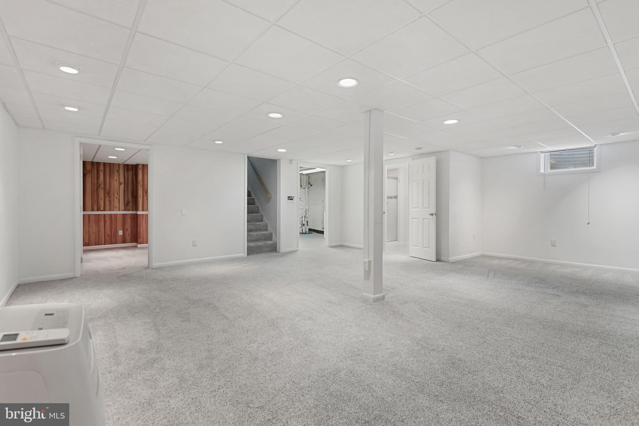 PERRY HALL - Residential