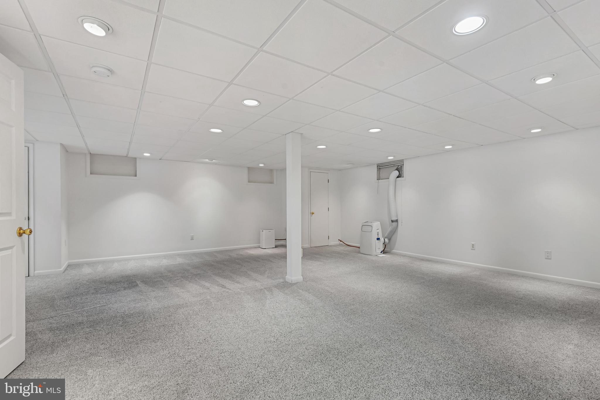 PERRY HALL - Residential