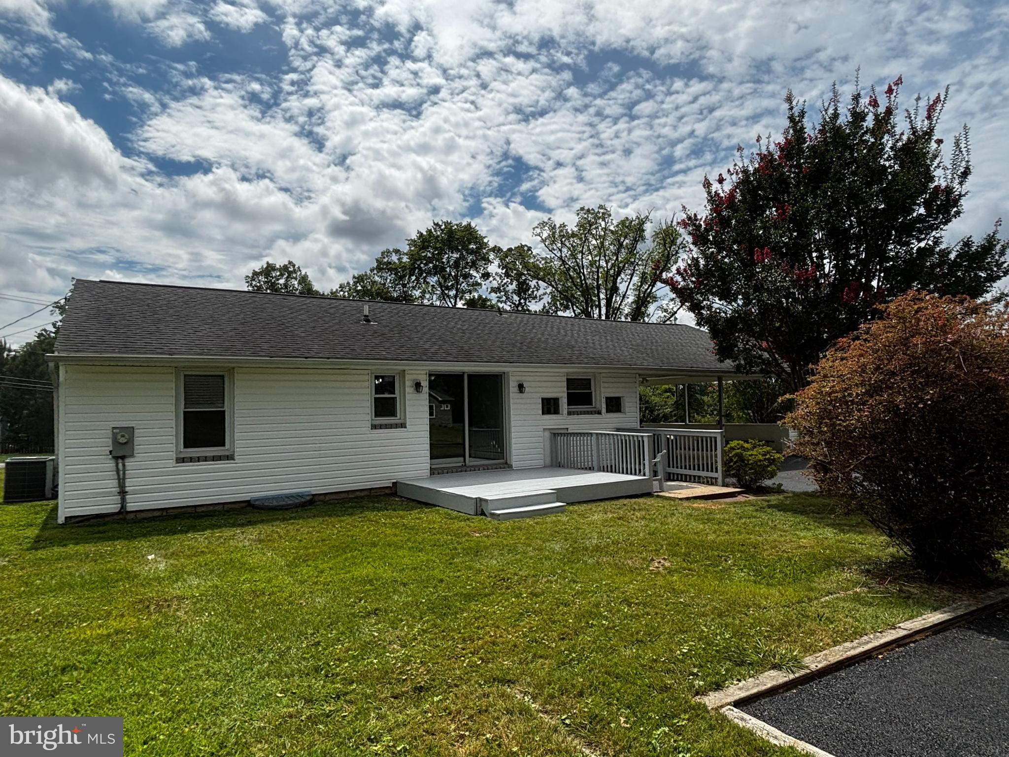 PERRY HALL - Residential