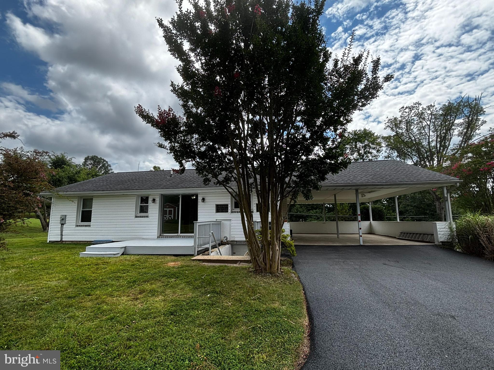 PERRY HALL - Residential