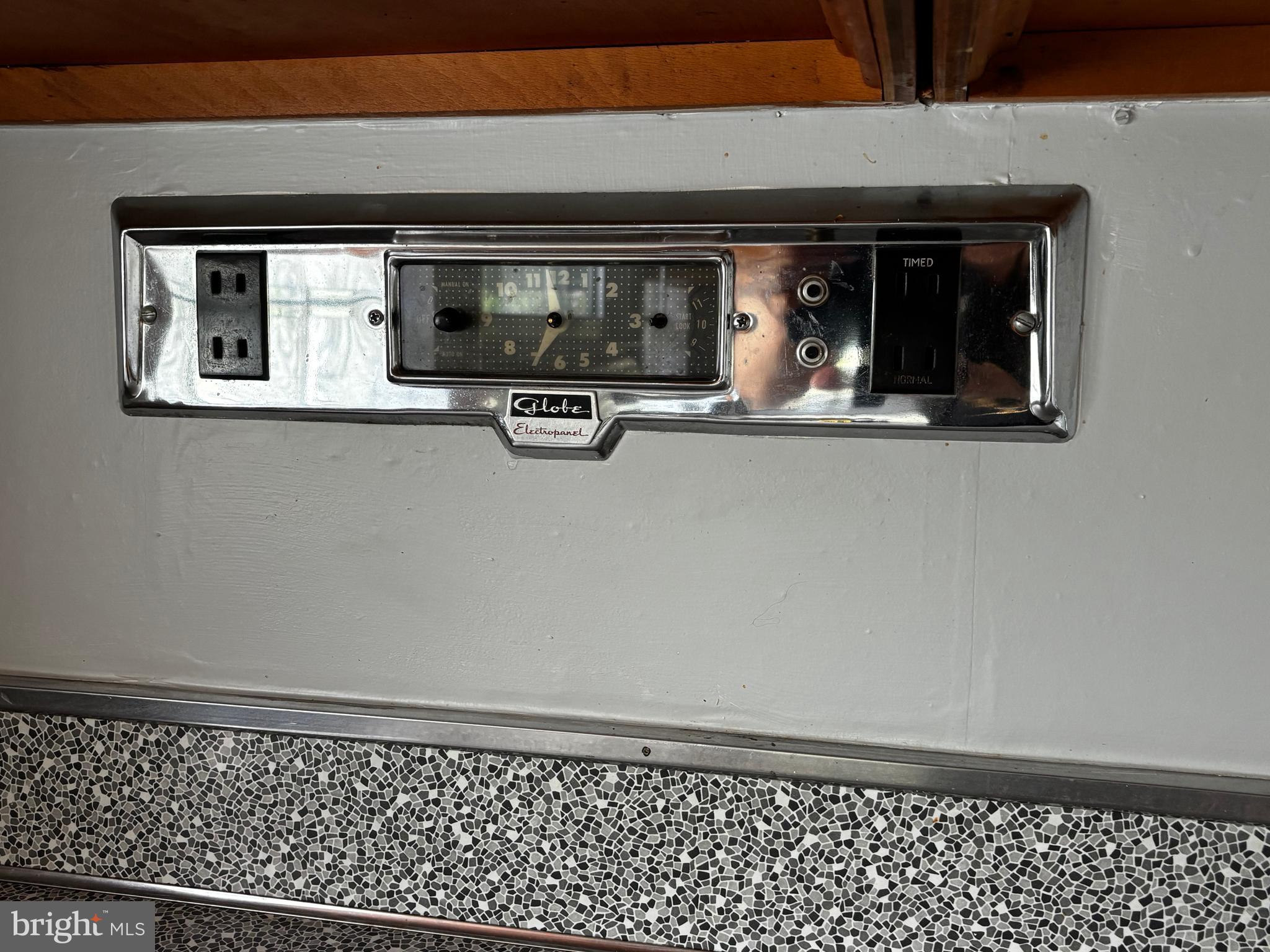 PERRY HALL - Residential