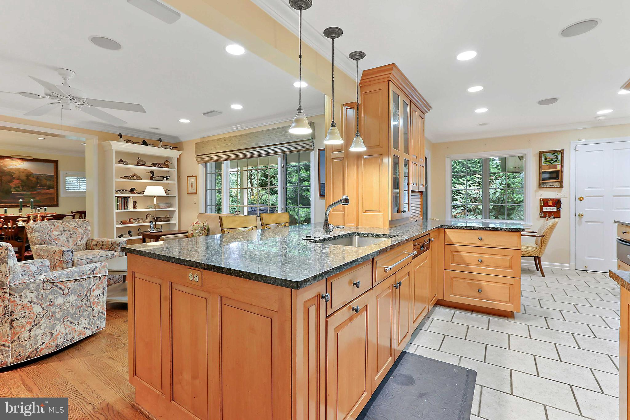 FOUR WINDS/RUXTON - Residential